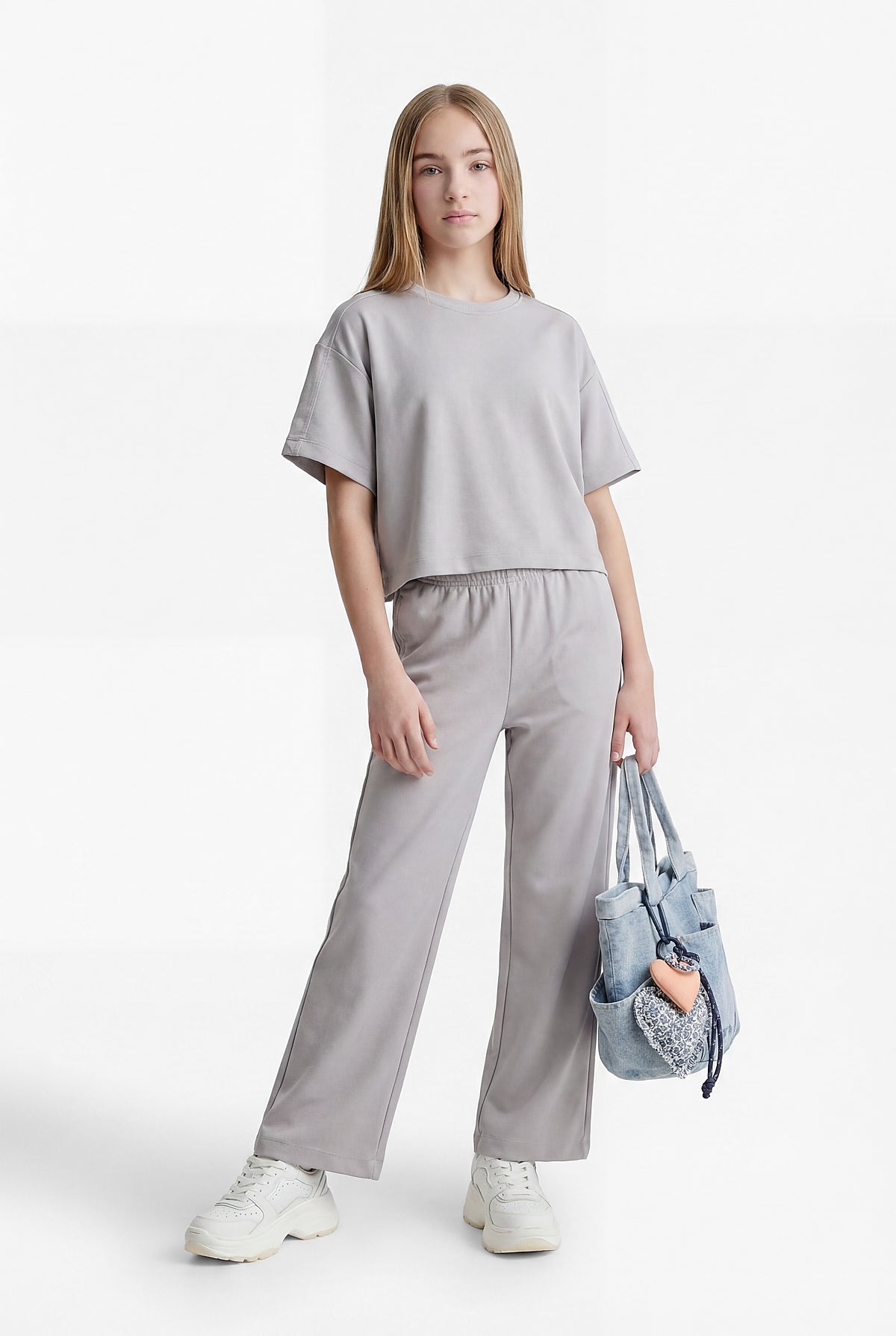 Girls' Basic T-shirt