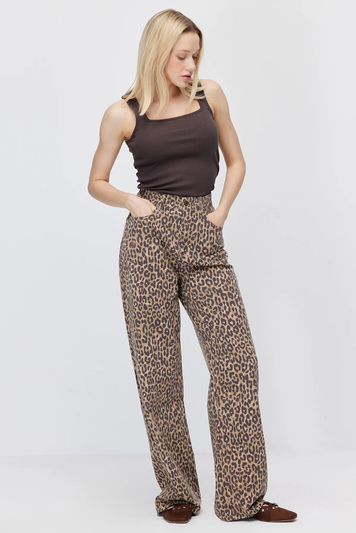 Women's High-Waisted Wide-Leg Jeans