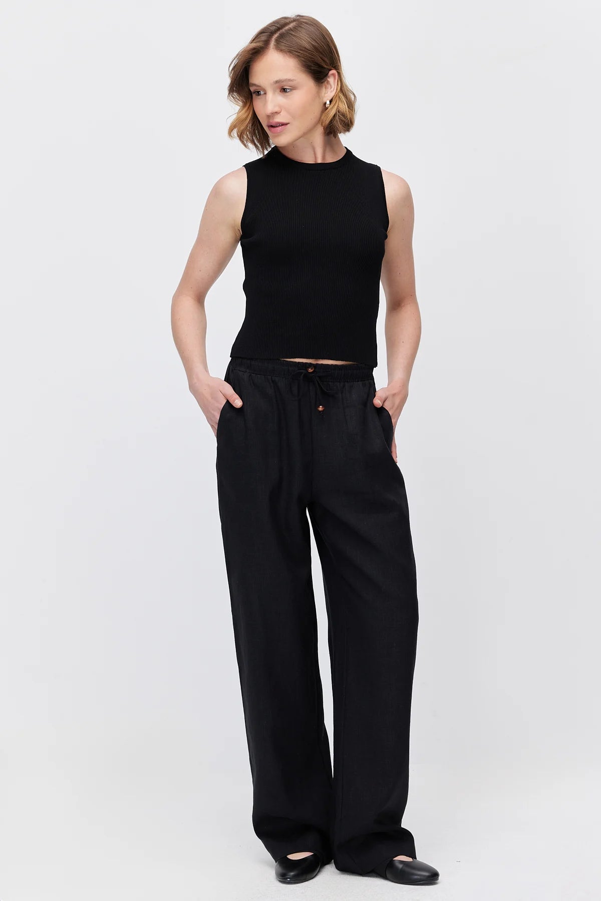 Women's Belted Pants with Pockets
