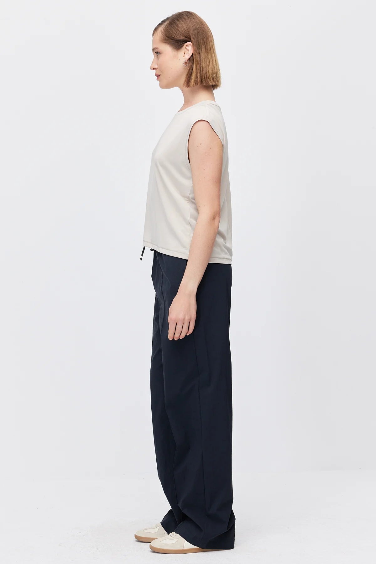 Women's Relaxed-Fit Trousers with Front Seam Detail