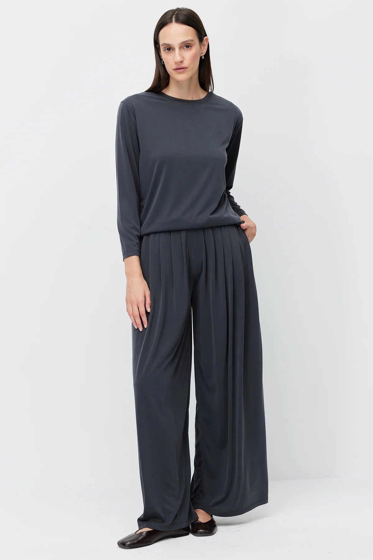 Women's Pleated Modal Trousers