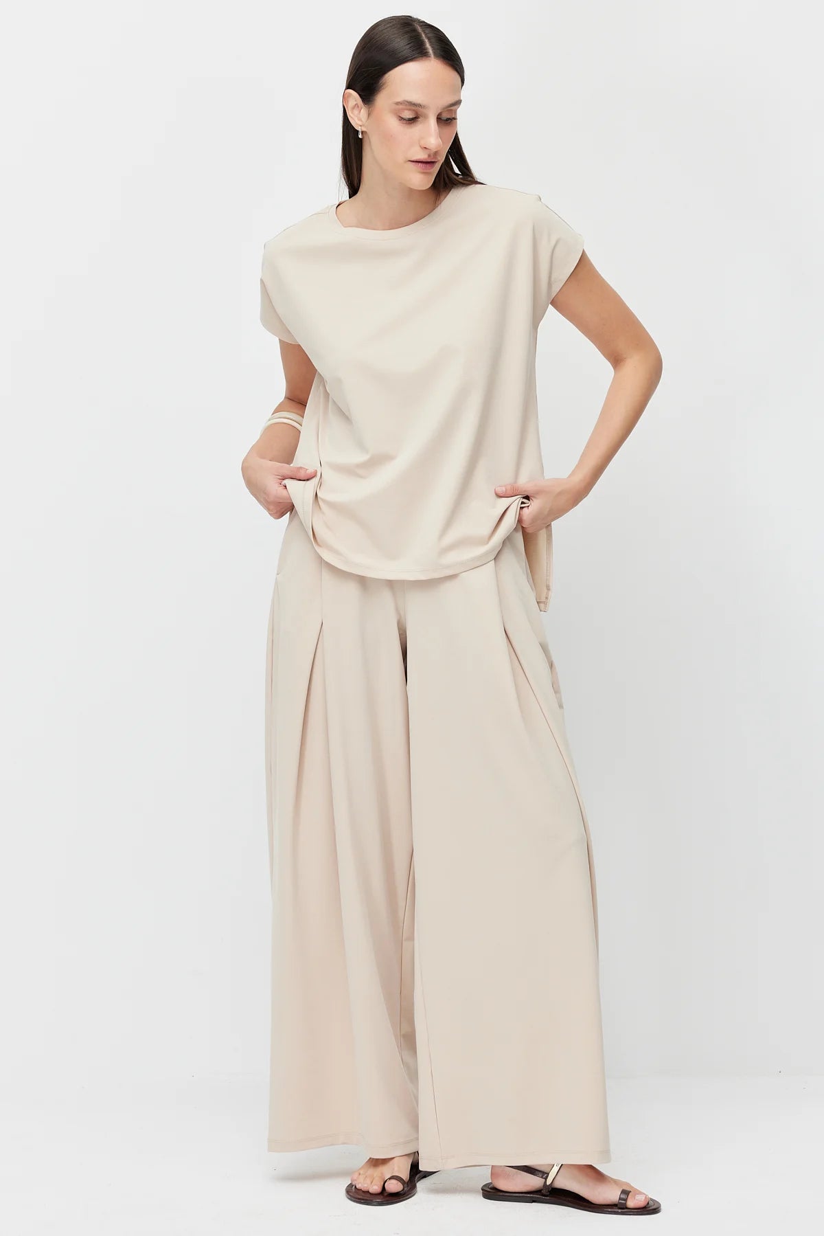 Women's Wide Leg Dart Trousers