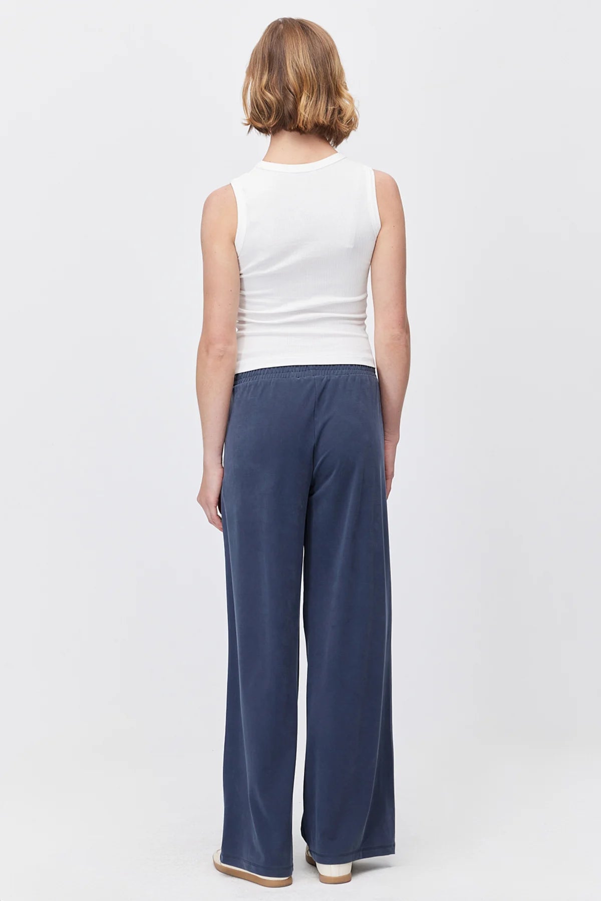 Women's Wide Leg Sweatpants with Front Seam Detail