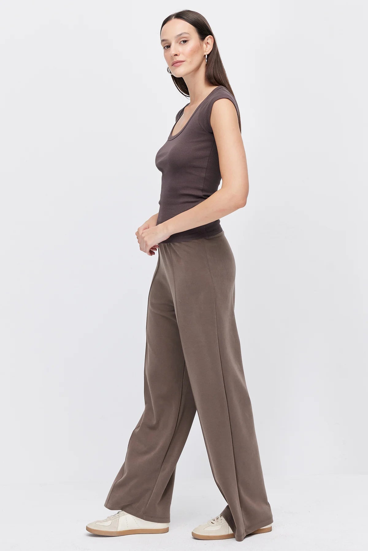 Women's Pants with Front Seam Detail