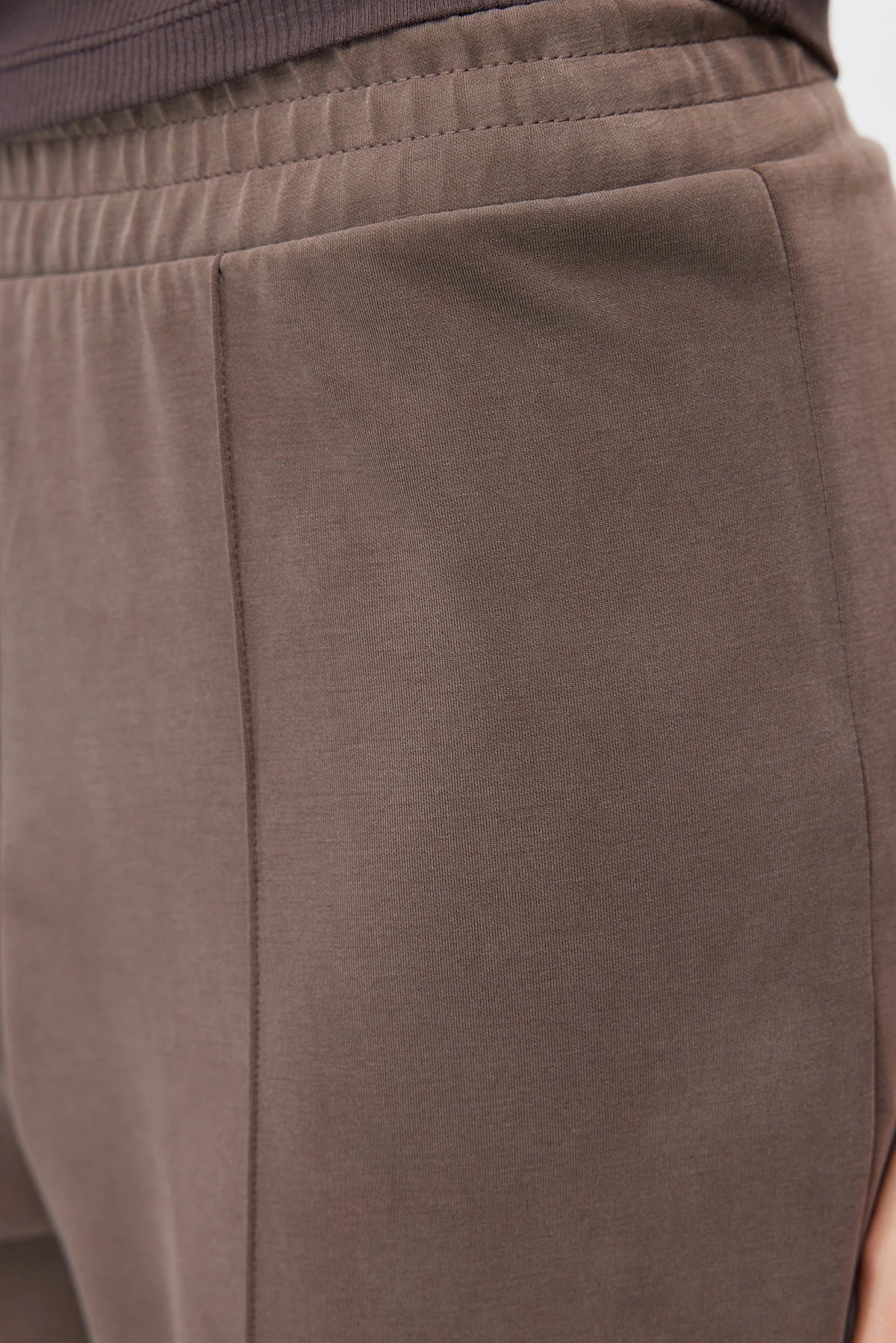 Women's Pants with Front Seam Detail