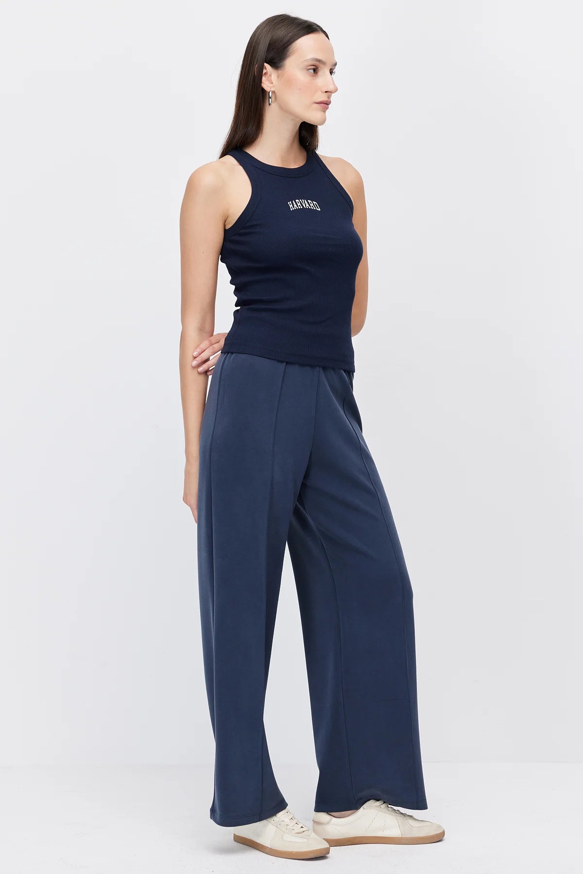 Women's Pants with Front Seam Detail