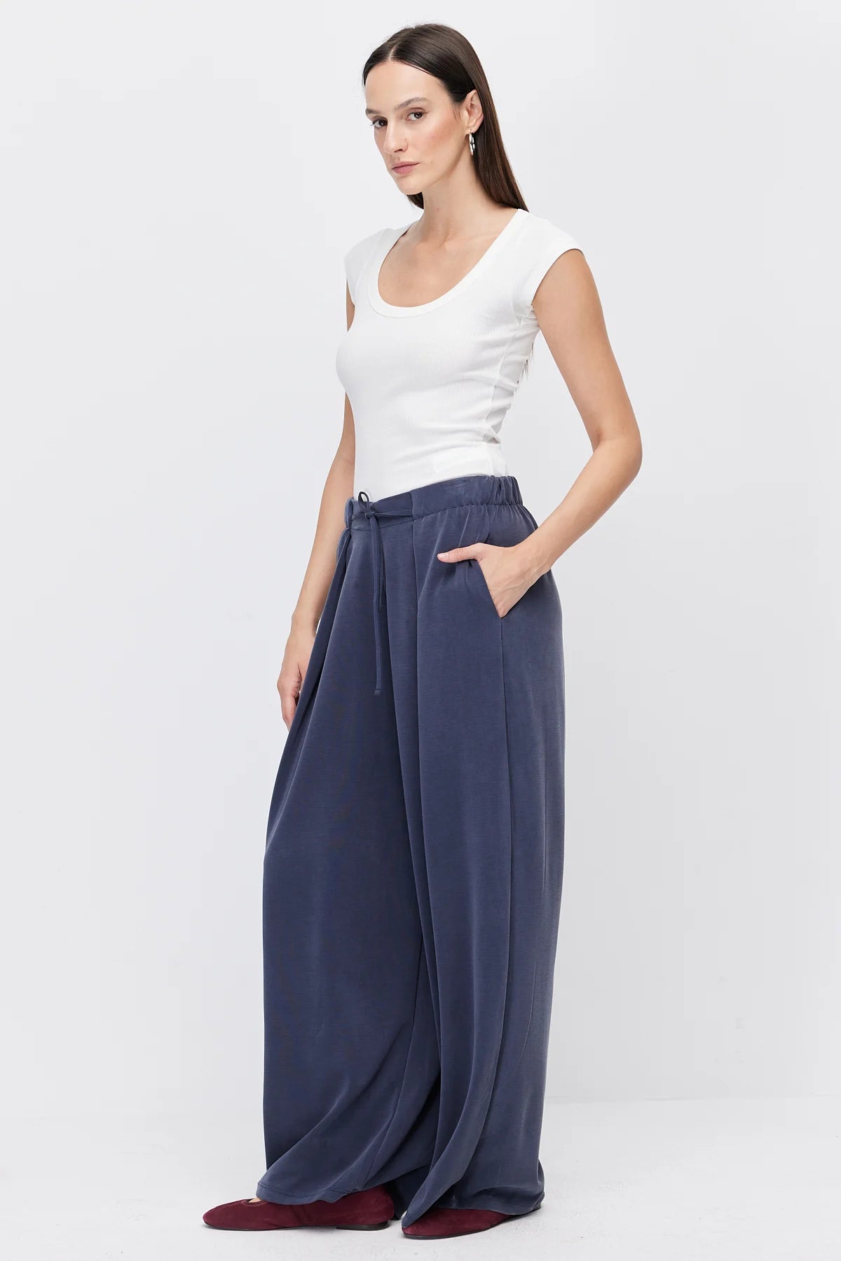 Women's Wide-Leg Trousers with Lace-Up Detail