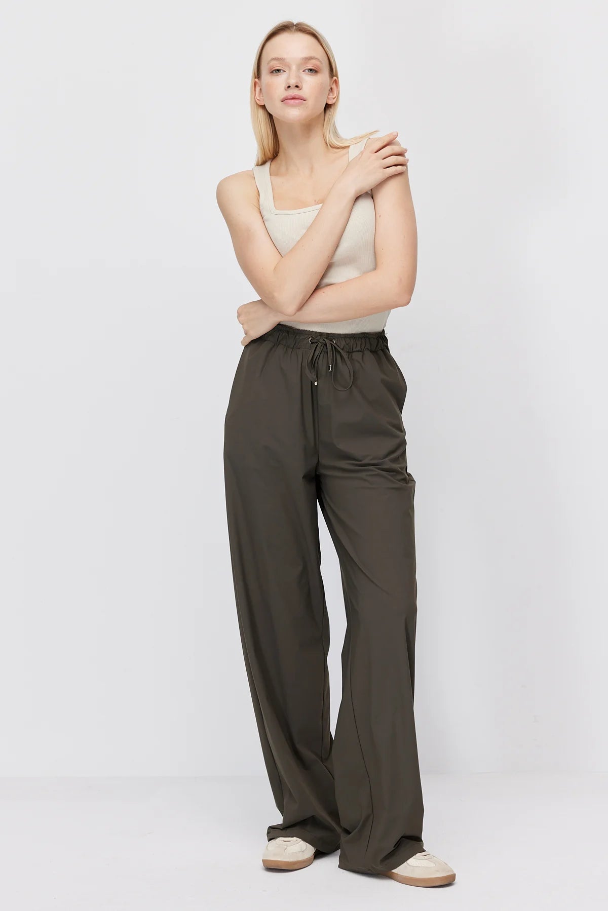Women's Wide Leg Trousers with Elastic Waist and Drawstring
