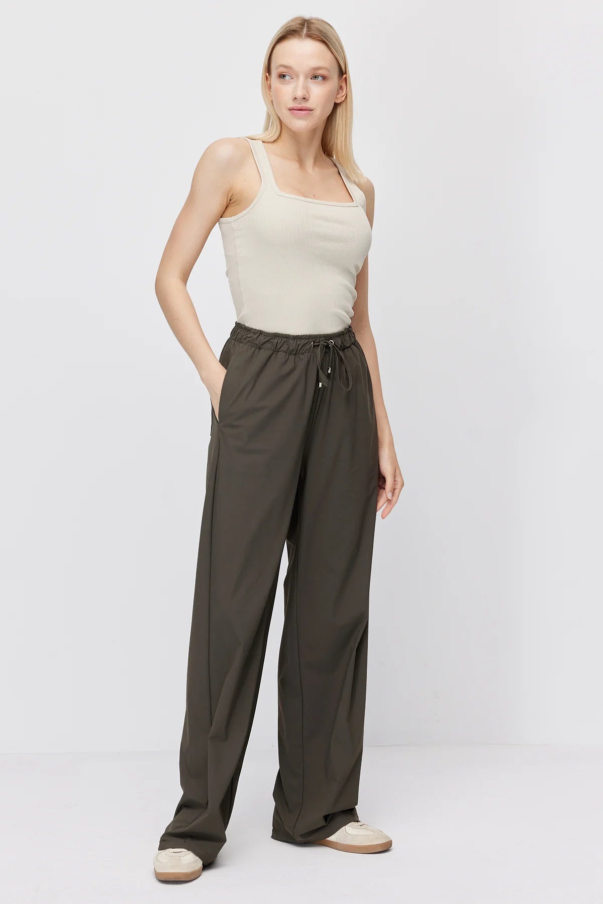 Women's Wide Leg Trousers with Elastic Waist and Drawstring