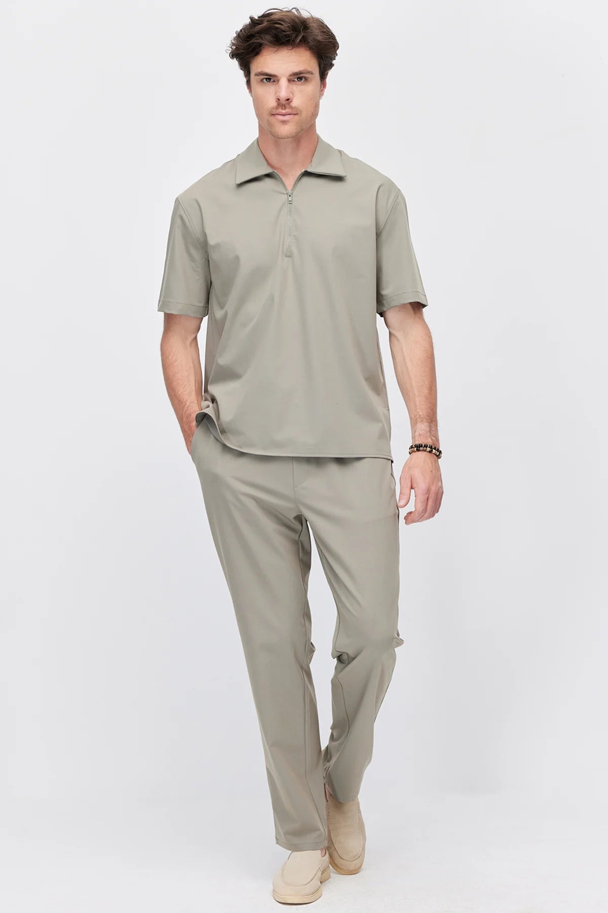 Men's Jogger Pants with Elastic Waistband and Drawstring