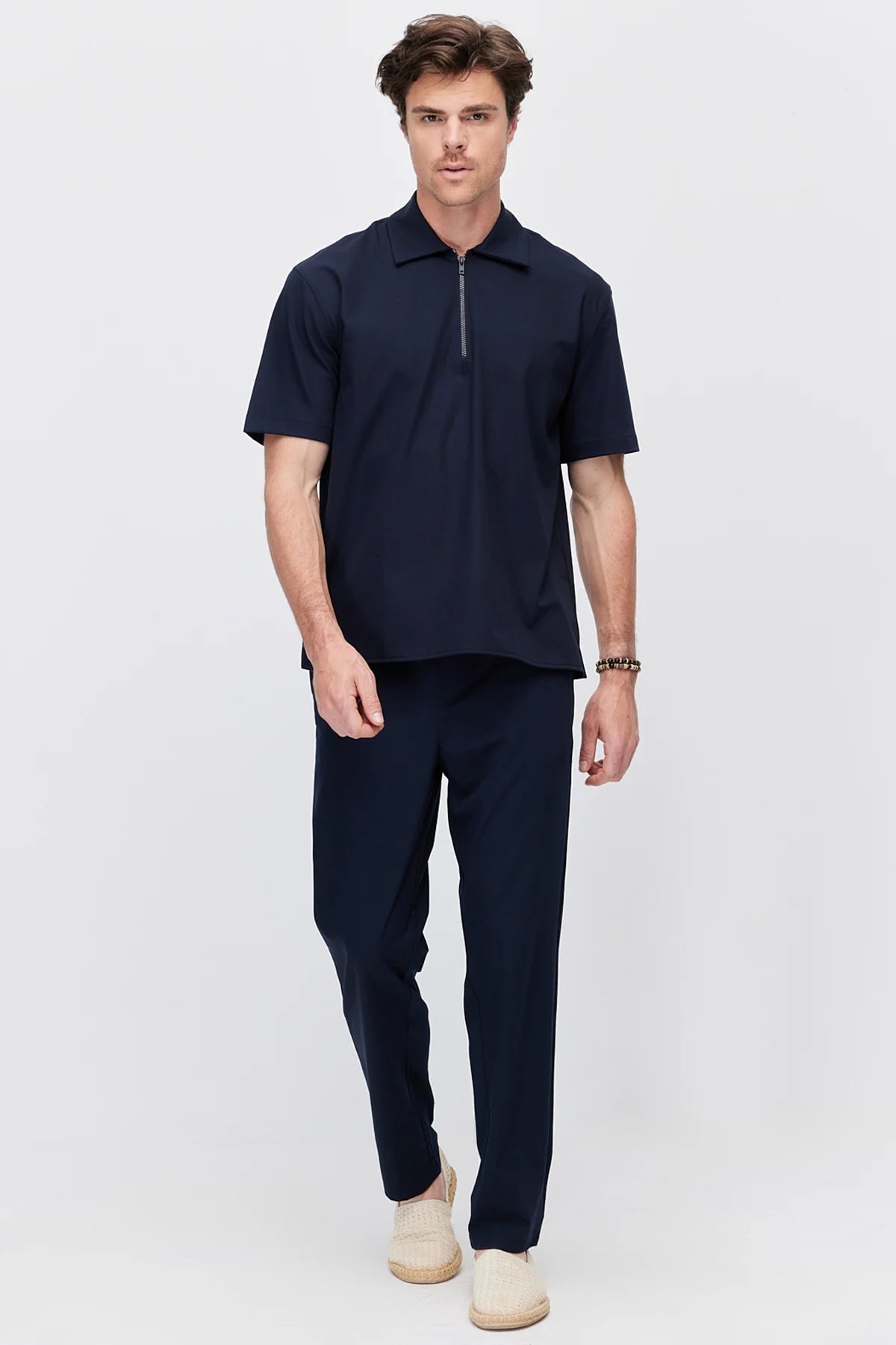 Men's Jogger Pants with Elastic Waistband and Drawstring