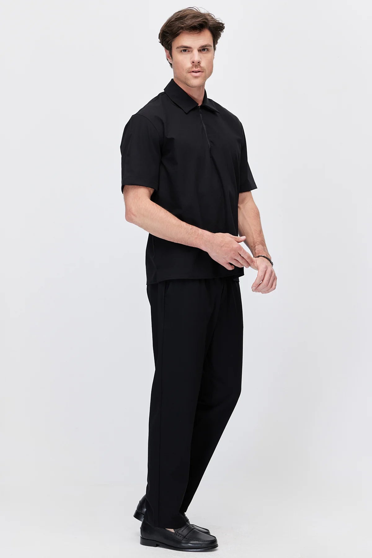 Men's Jogger Pants with Elastic Waistband and Drawstring