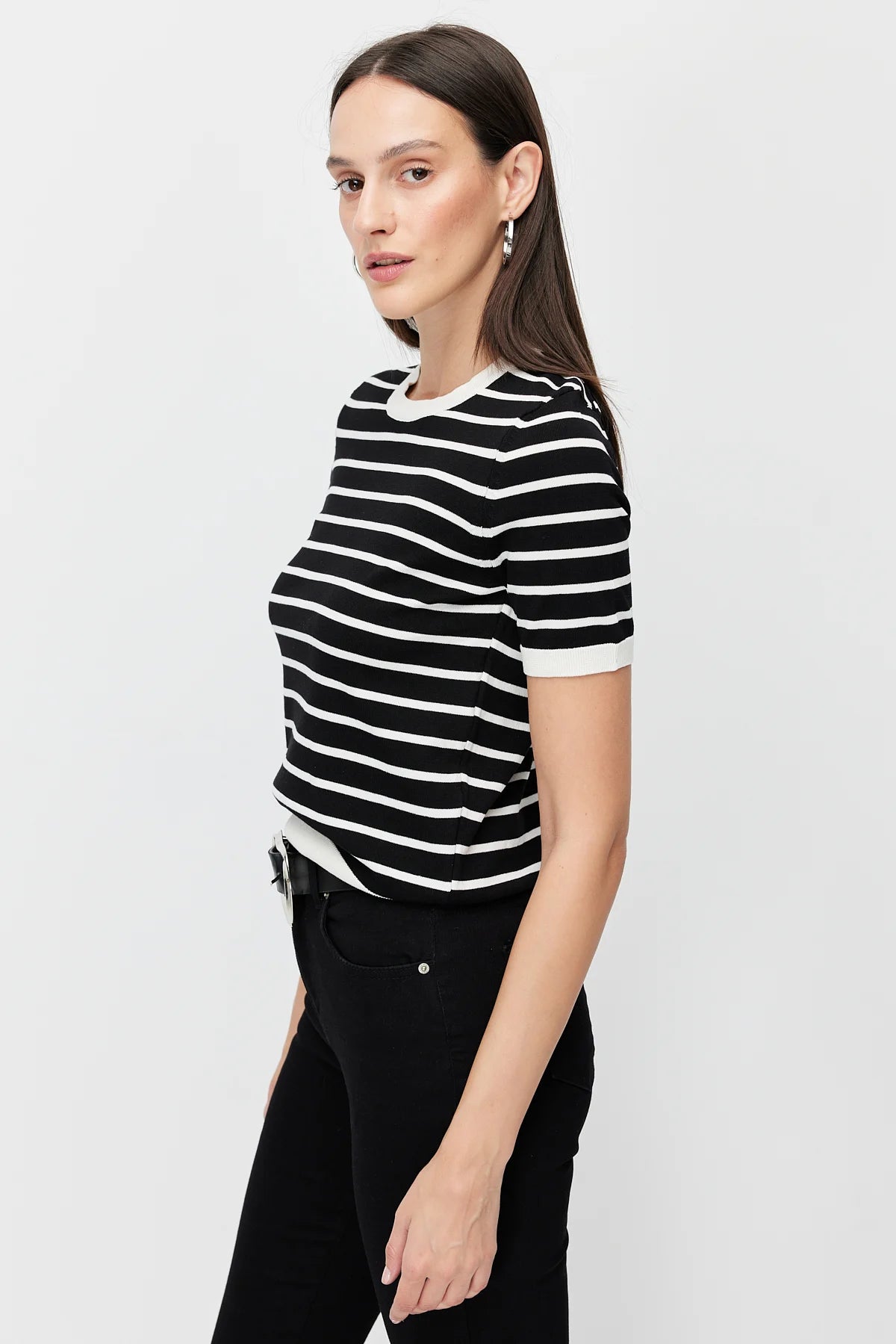 Women's Crew Neck Striped Knit T-shirt