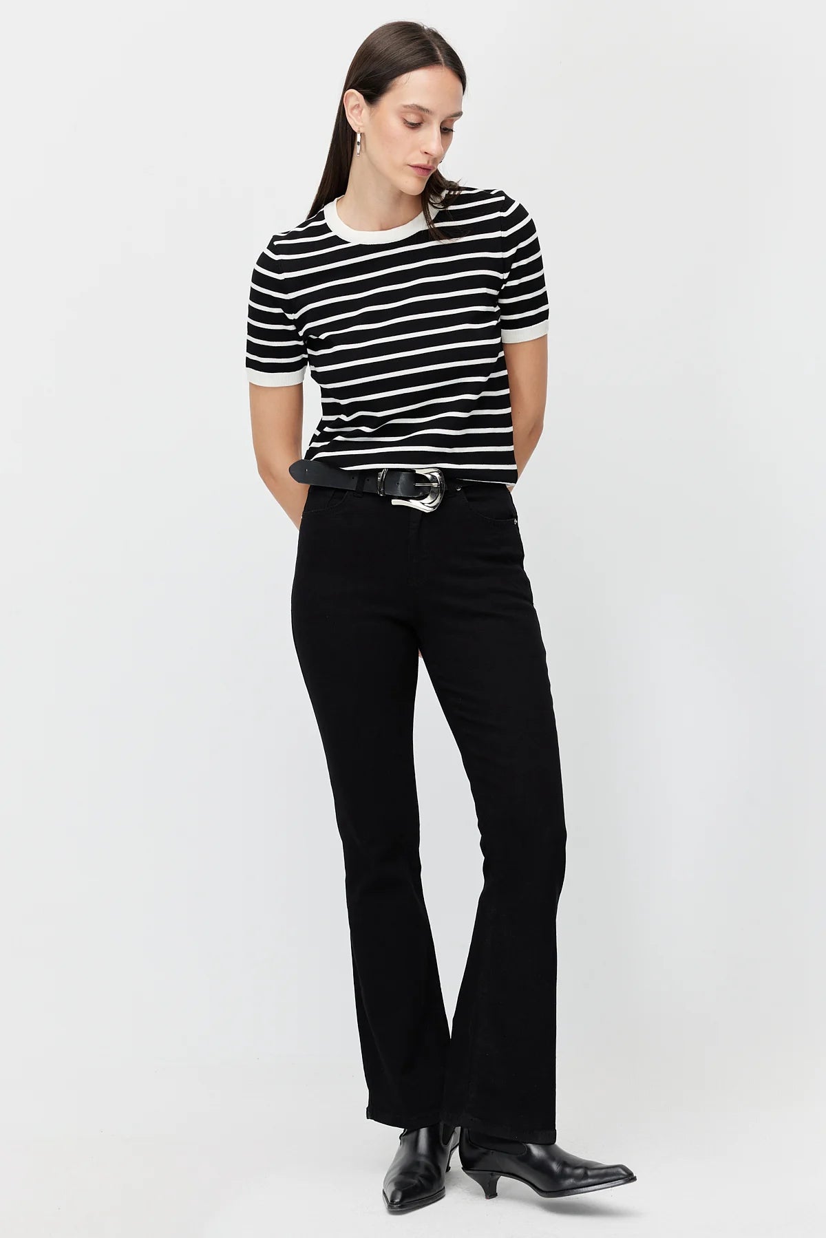 Women's Crew Neck Striped Knit T-shirt
