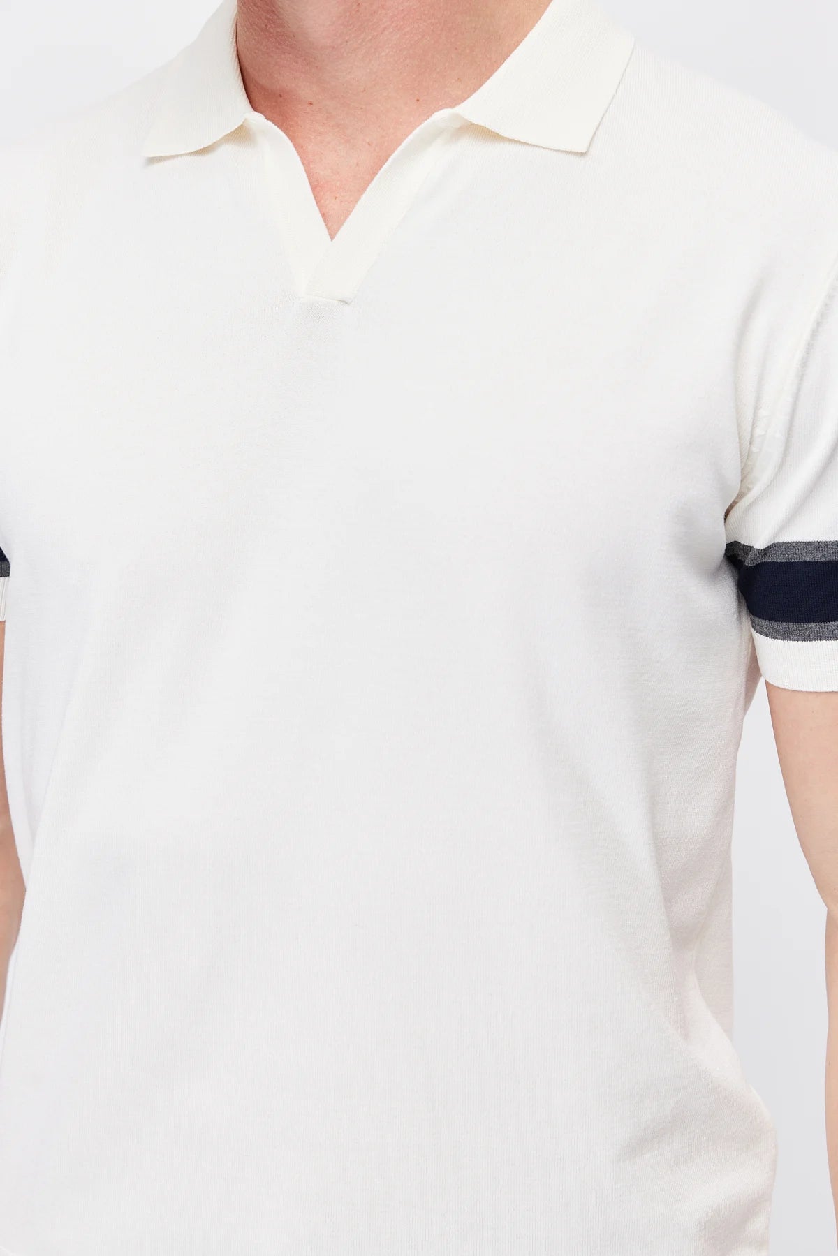 Men's Buttonless Polo Collar Knit T-shirt