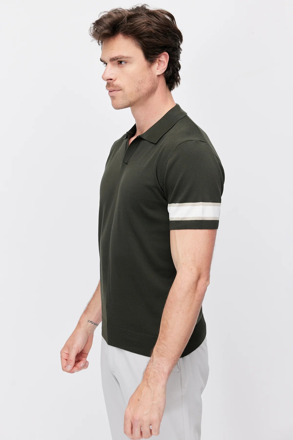 Men's Buttonless Polo Collar Knit T-shirt