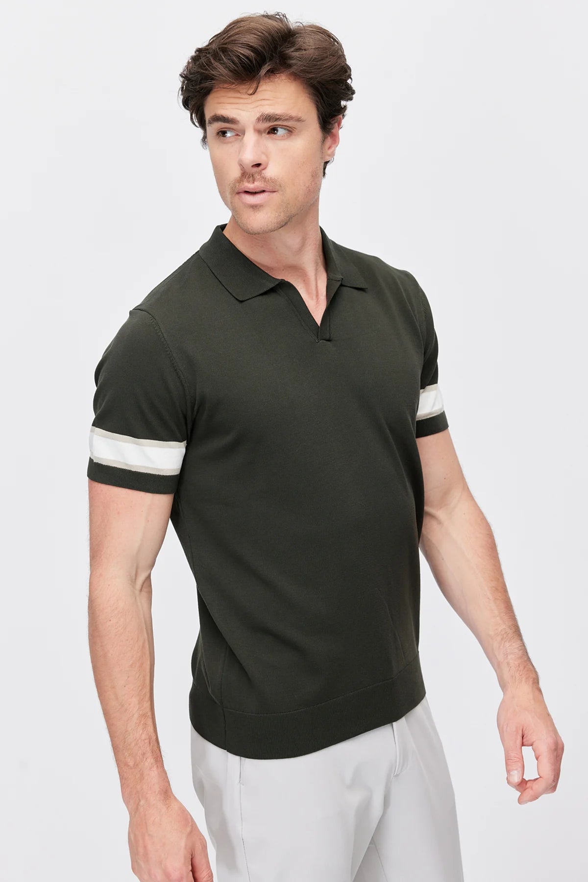 Men's Buttonless Polo Collar Knit T-shirt