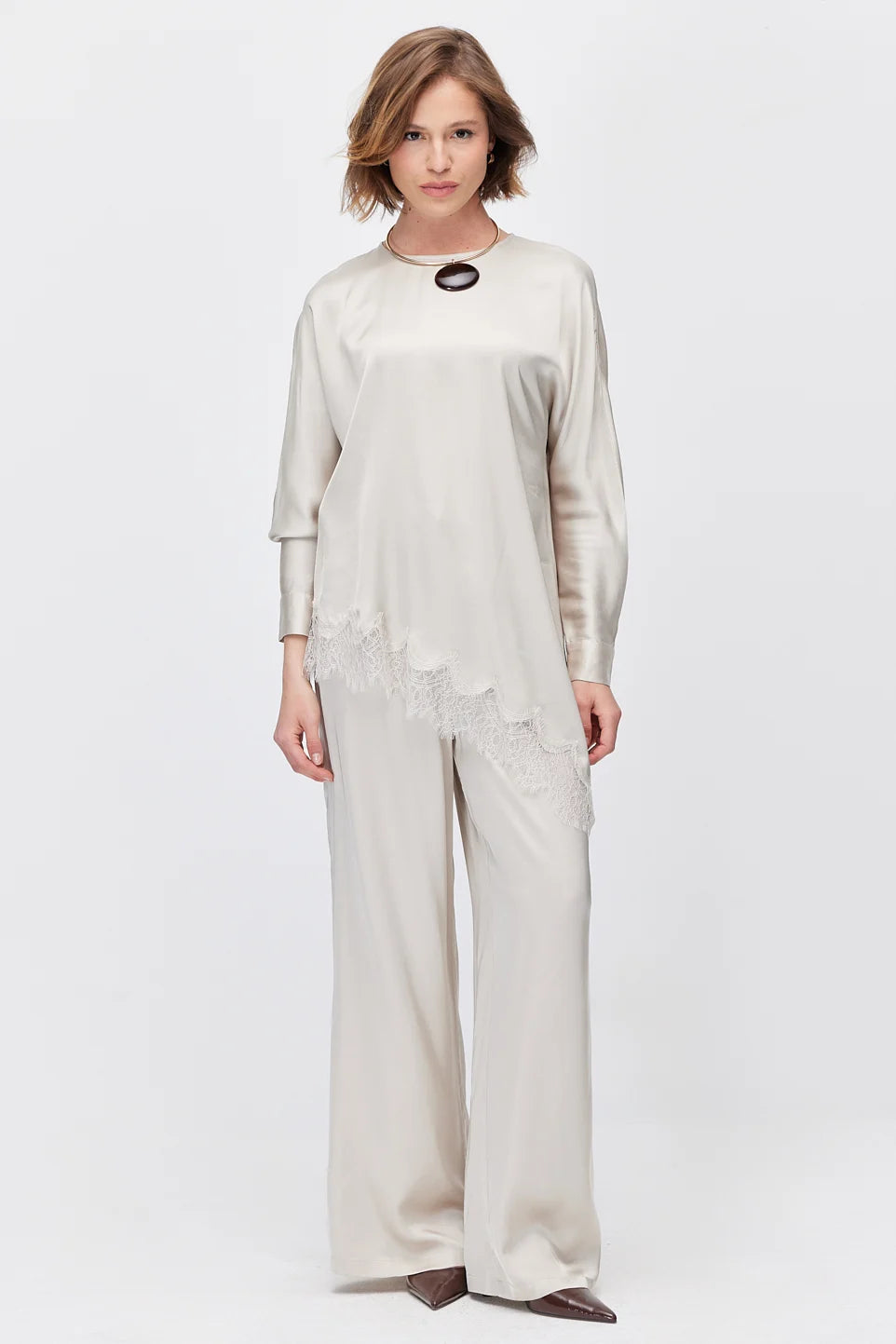 Women's Wide Leg Satin Textured Trousers