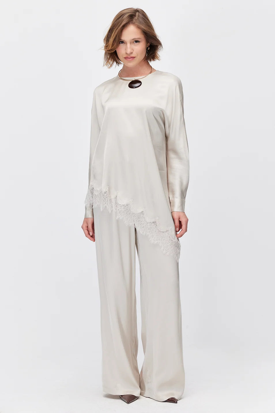 Women's Wide Leg Satin Textured Trousers