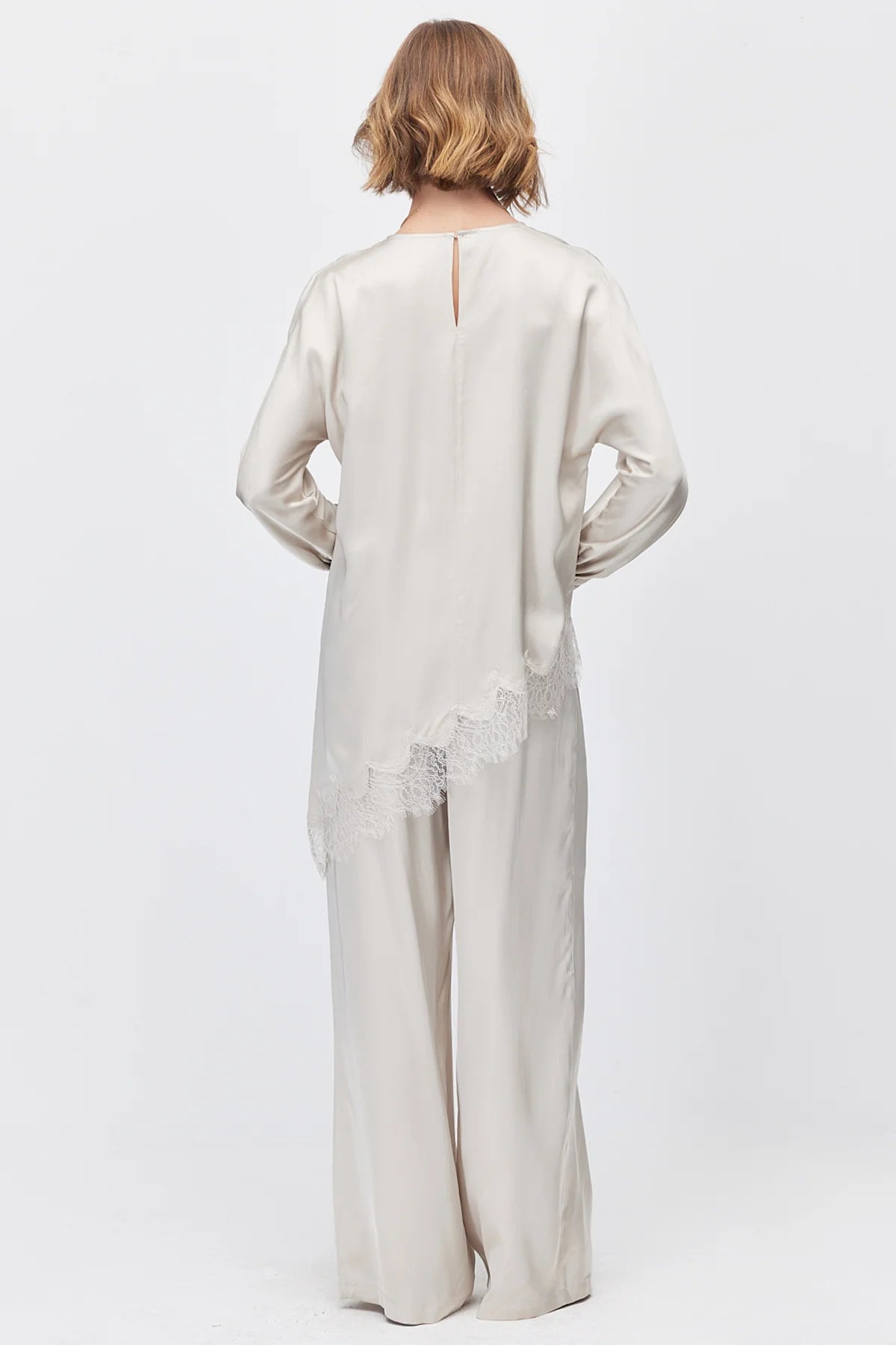 Women's Wide Leg Satin Textured Trousers