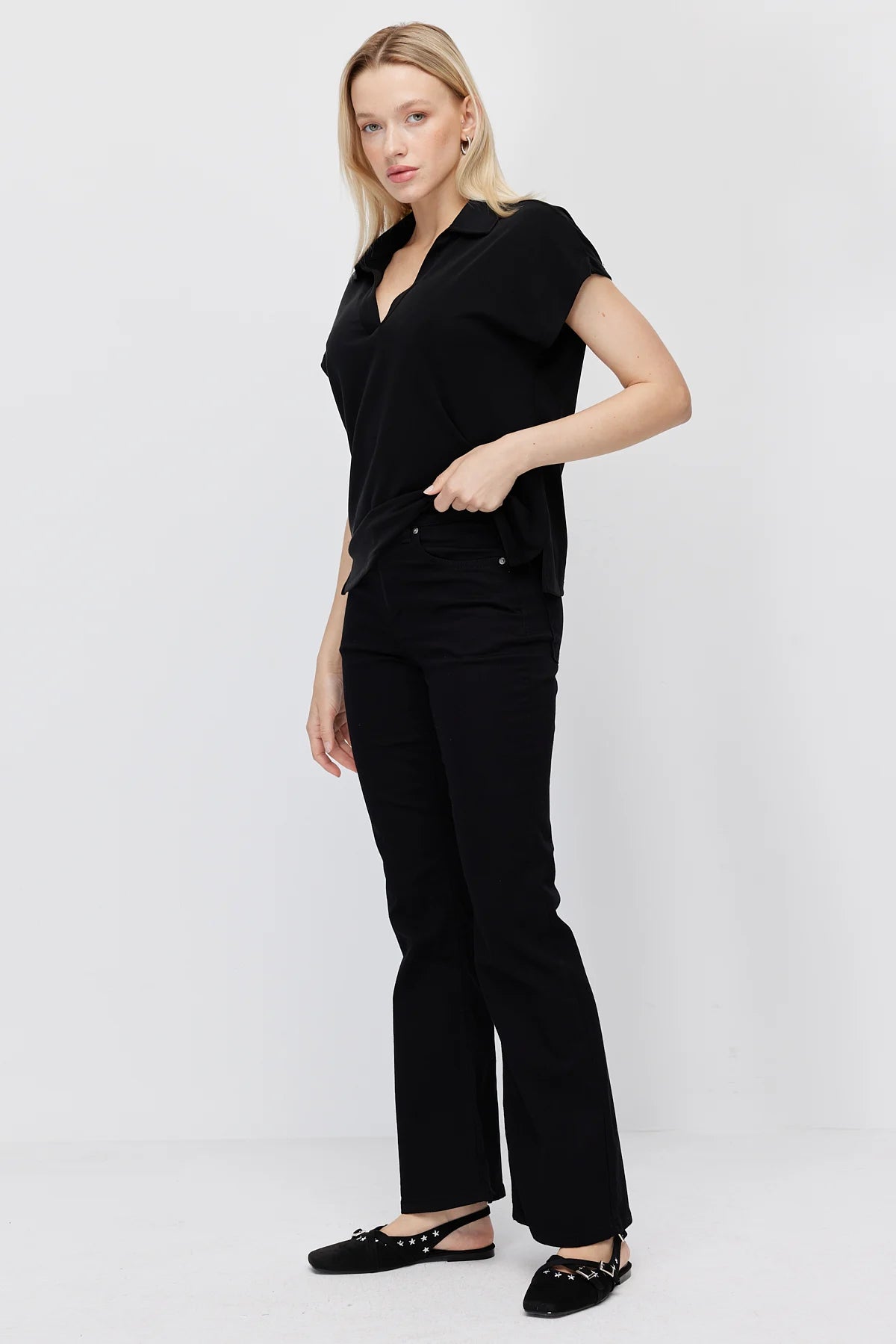 Women's High-Waisted Flare Jeans