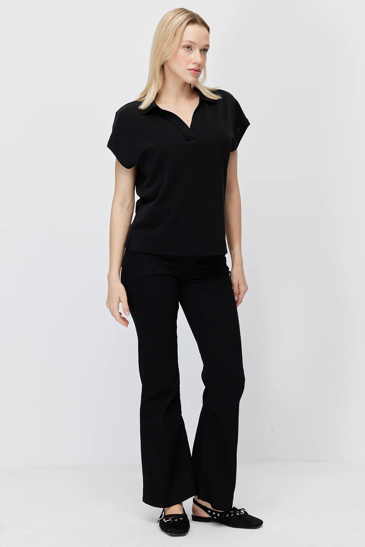 Women's High-Waisted Flare Jeans
