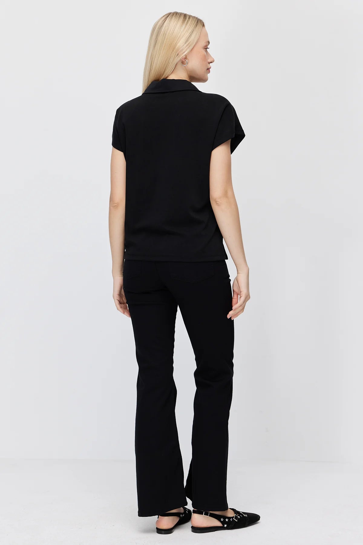 Women's High-Waisted Flare Jeans
