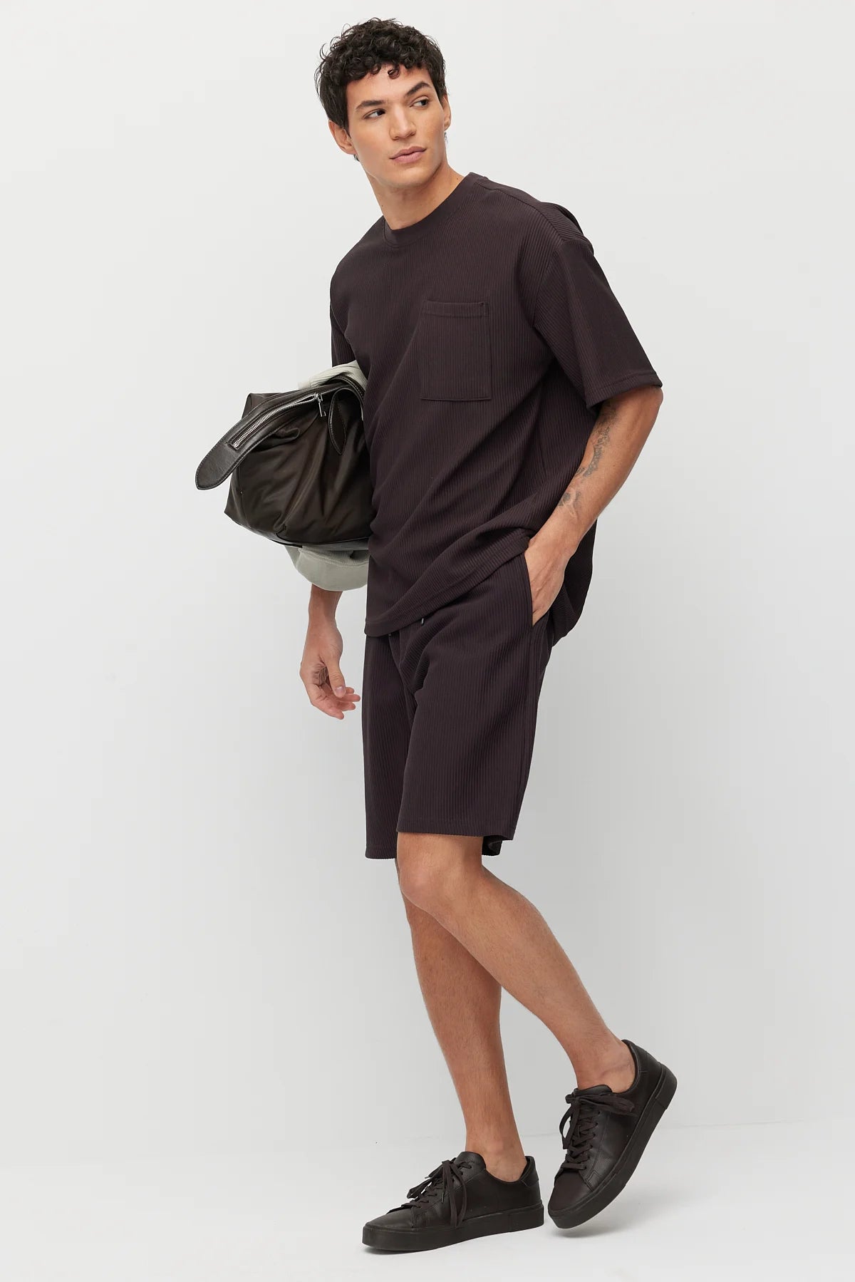Men's Textured Shorts with Pocket Detail and Drawstring Waist