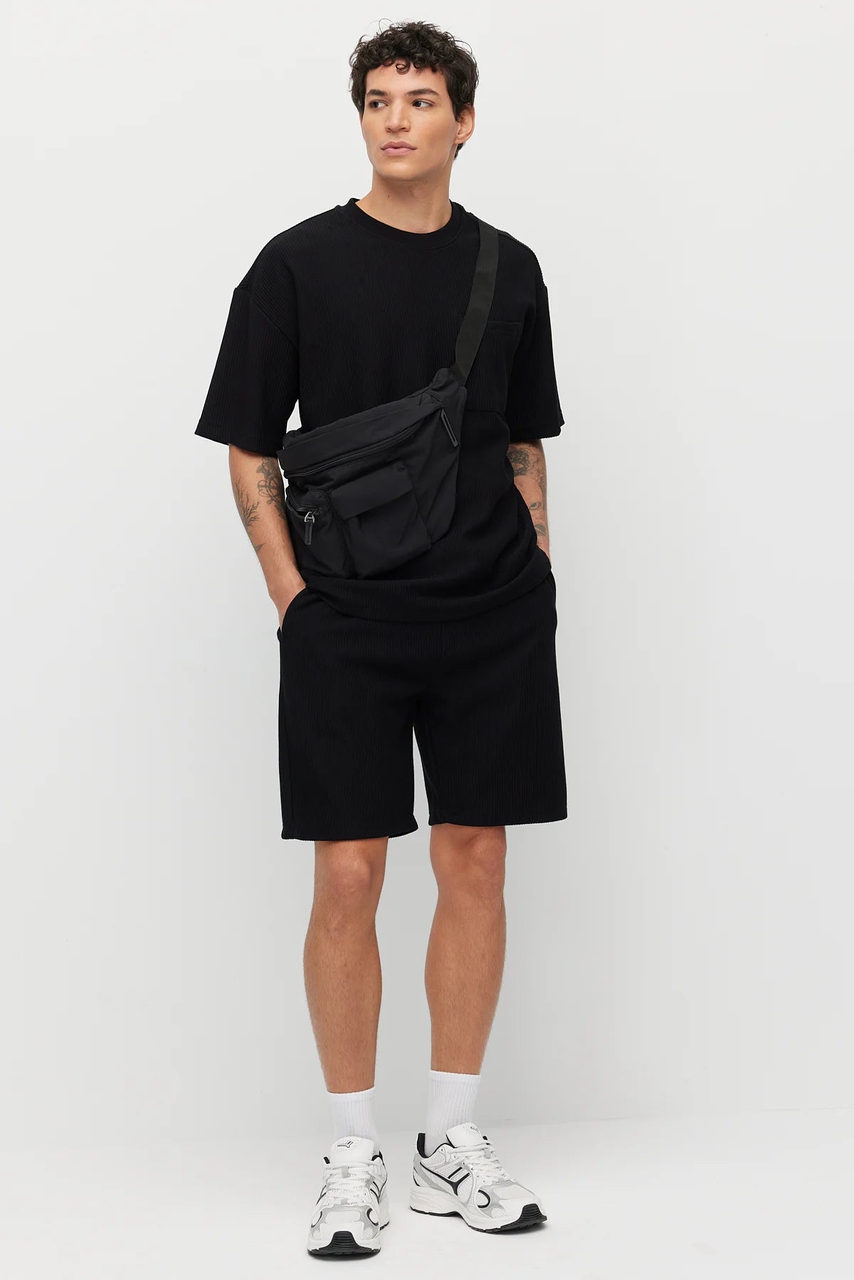 Men's Textured Shorts with Pocket Detail and Drawstring Waist