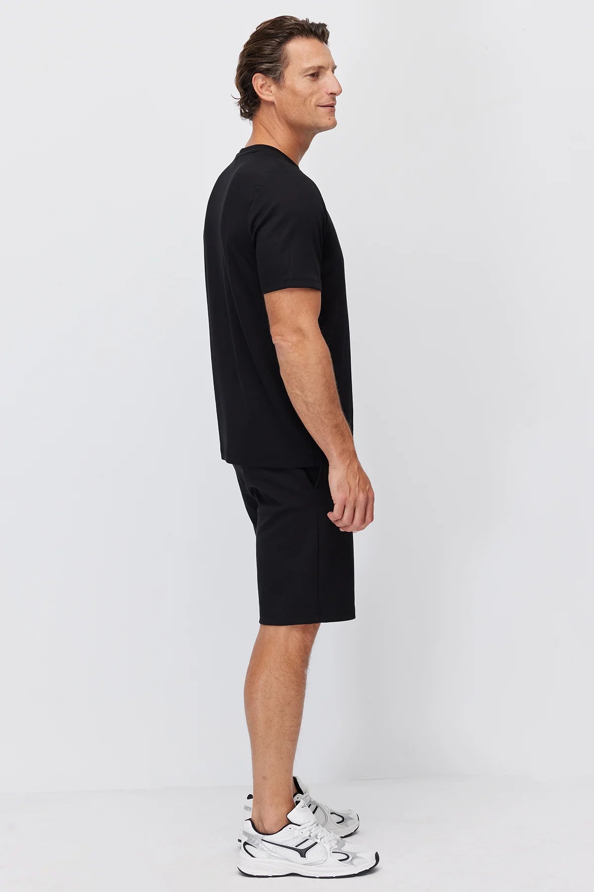 Men's Shorts with Elastic Waistband and Pockets