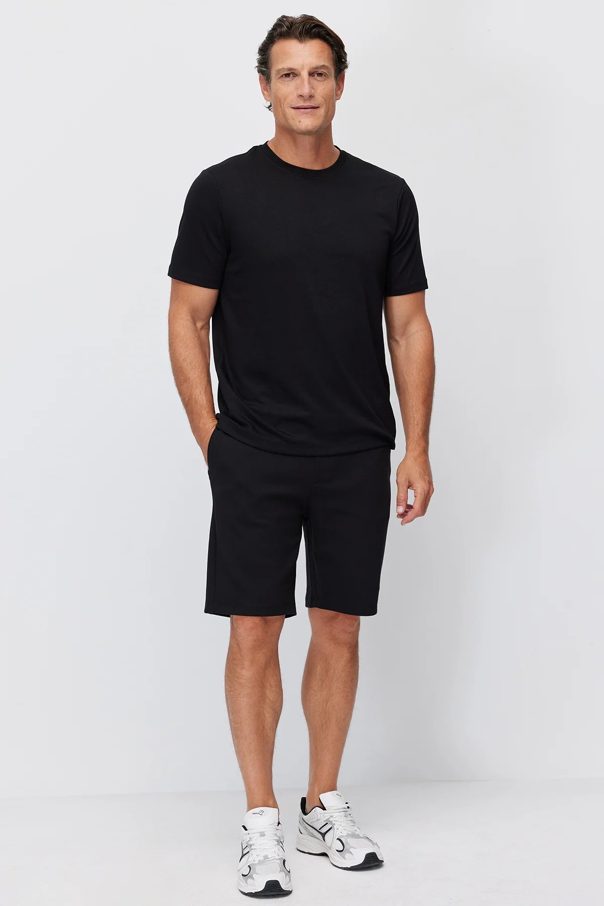Men's Shorts with Elastic Waistband and Pockets