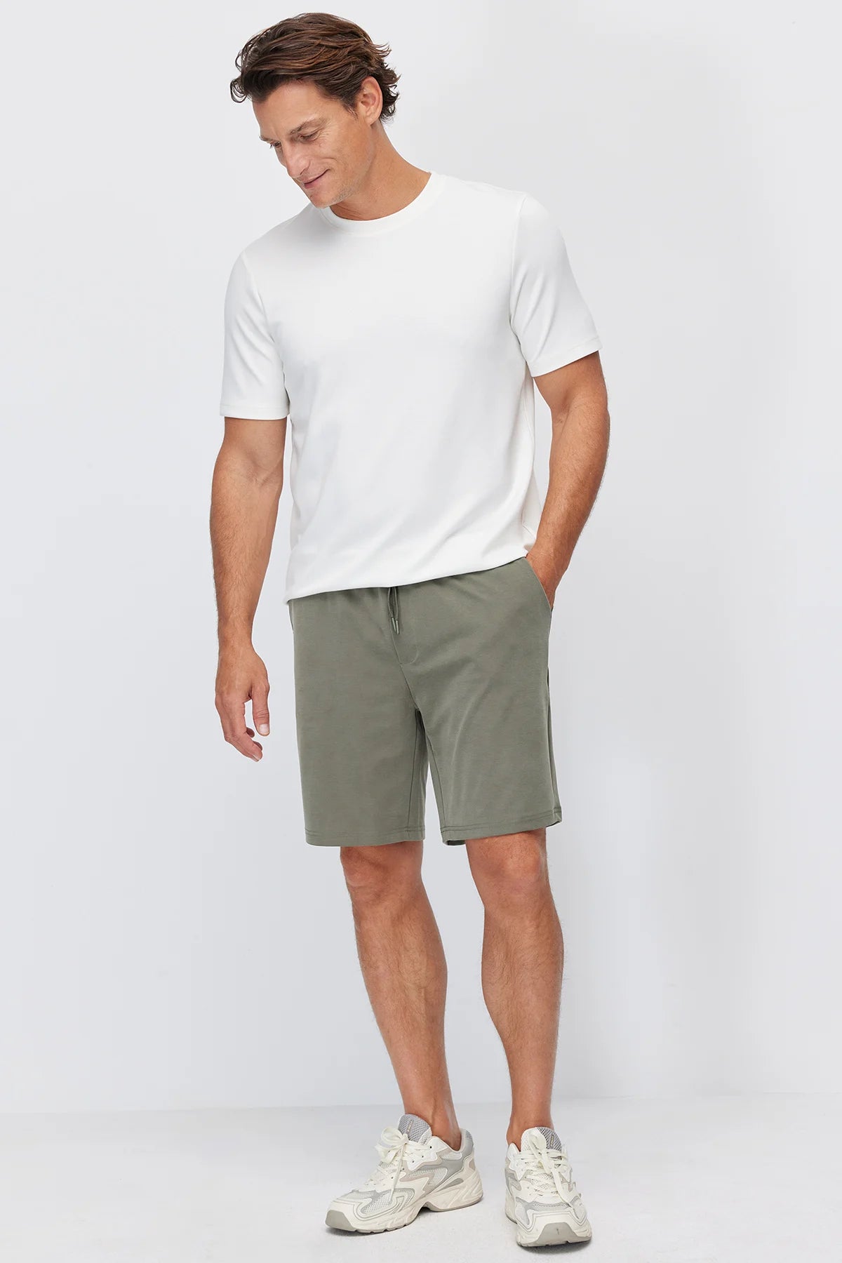 Men's Shorts with Elastic Waistband and Tie
