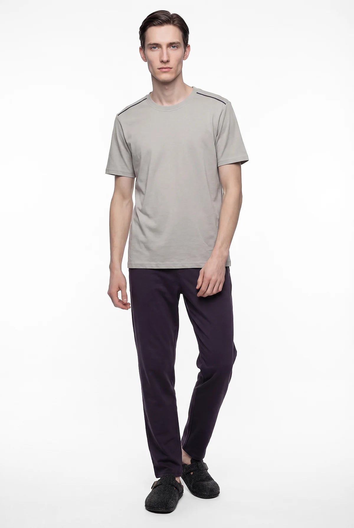 Mans' Short-Sleeved Patterned Pajama Set