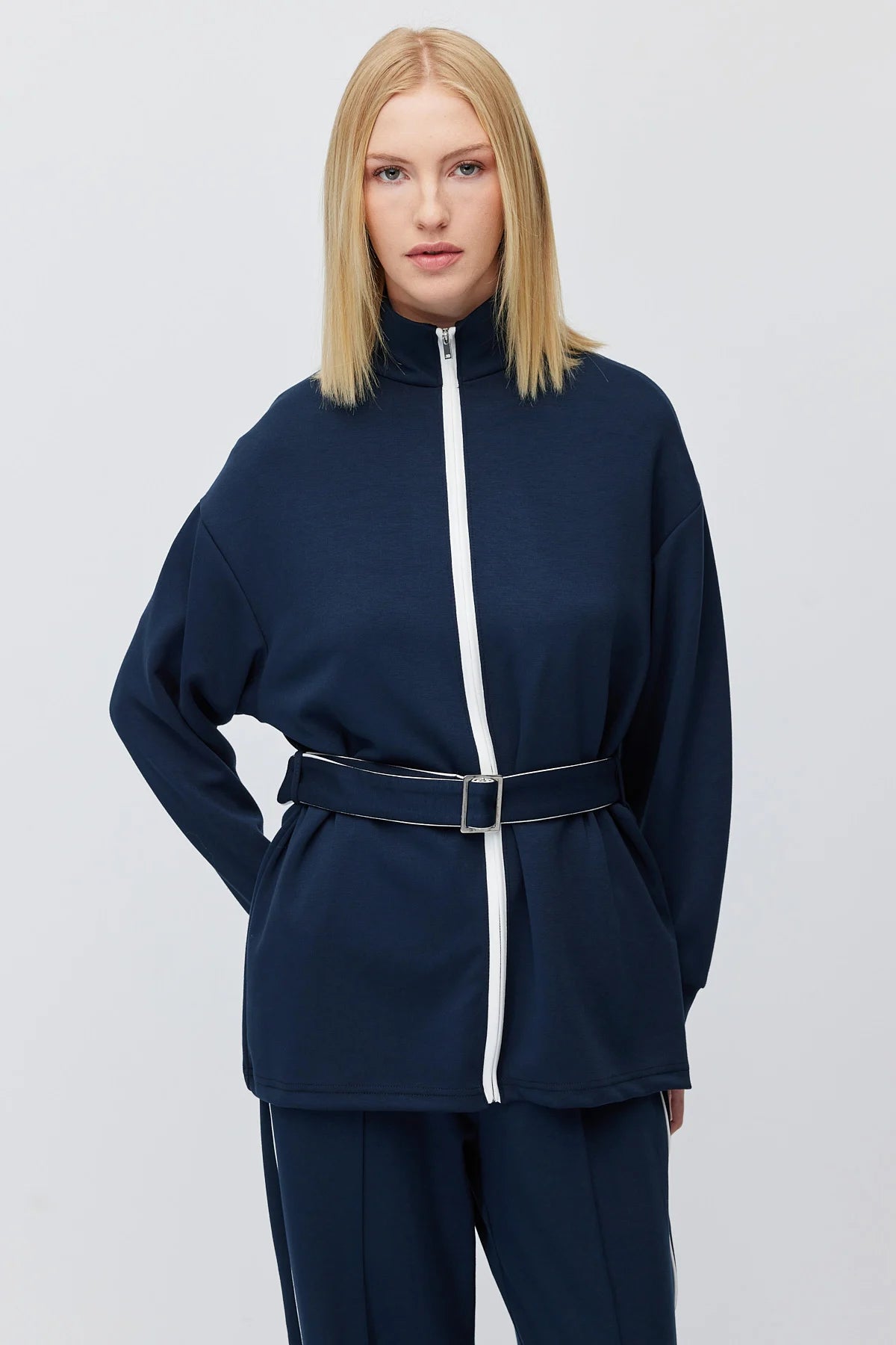 Kadın Beli Kemerli Dik Yaka Sweatshirt