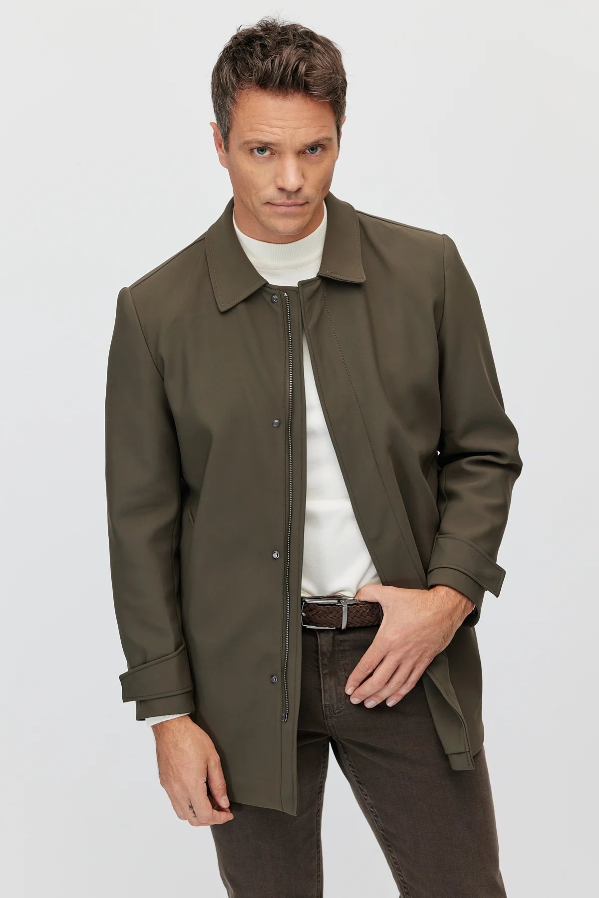 Men's Seasonal Trench Coat with Shirt Collar and Straight Cut