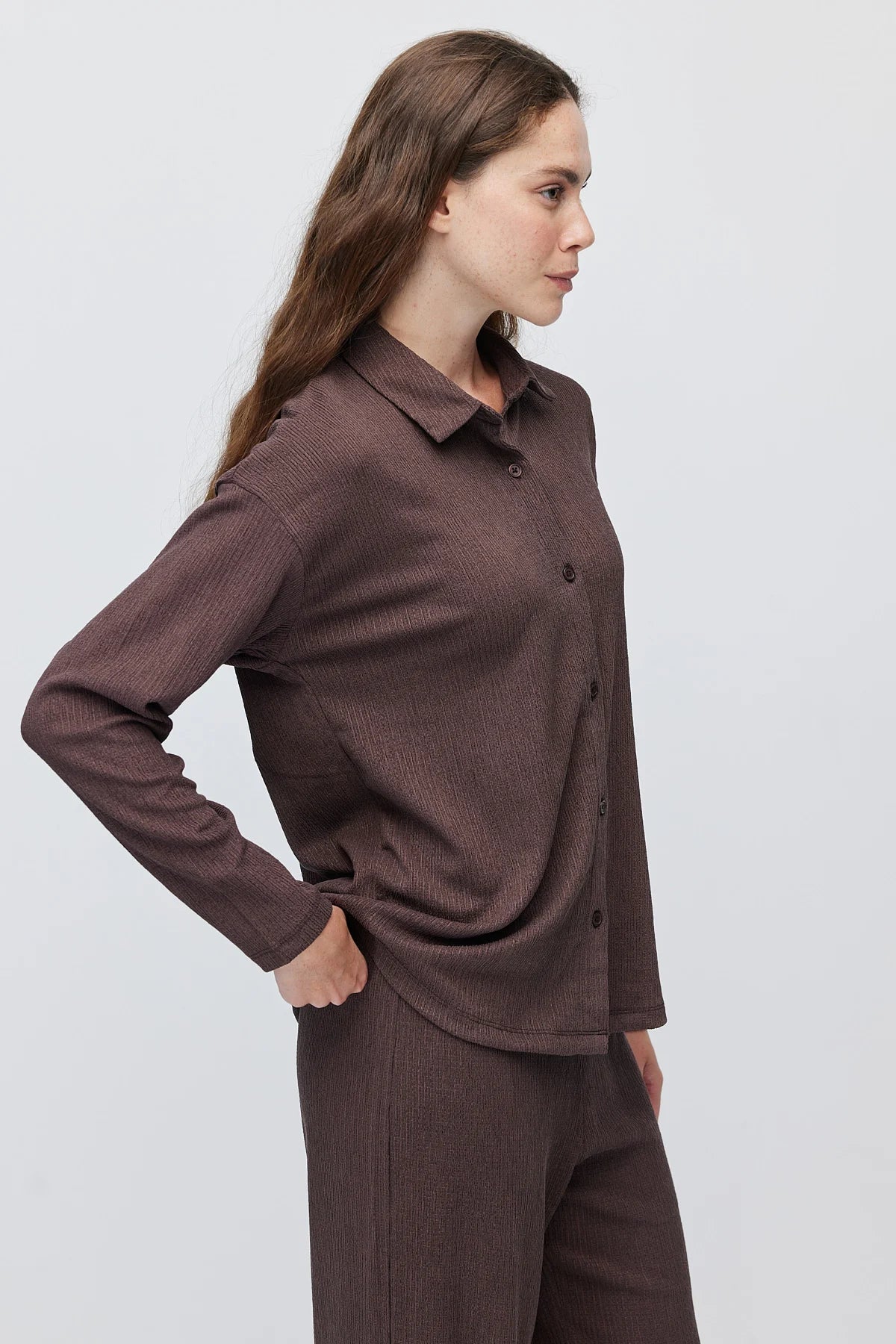 Women's drop-shoulder long-sleeve shirt
