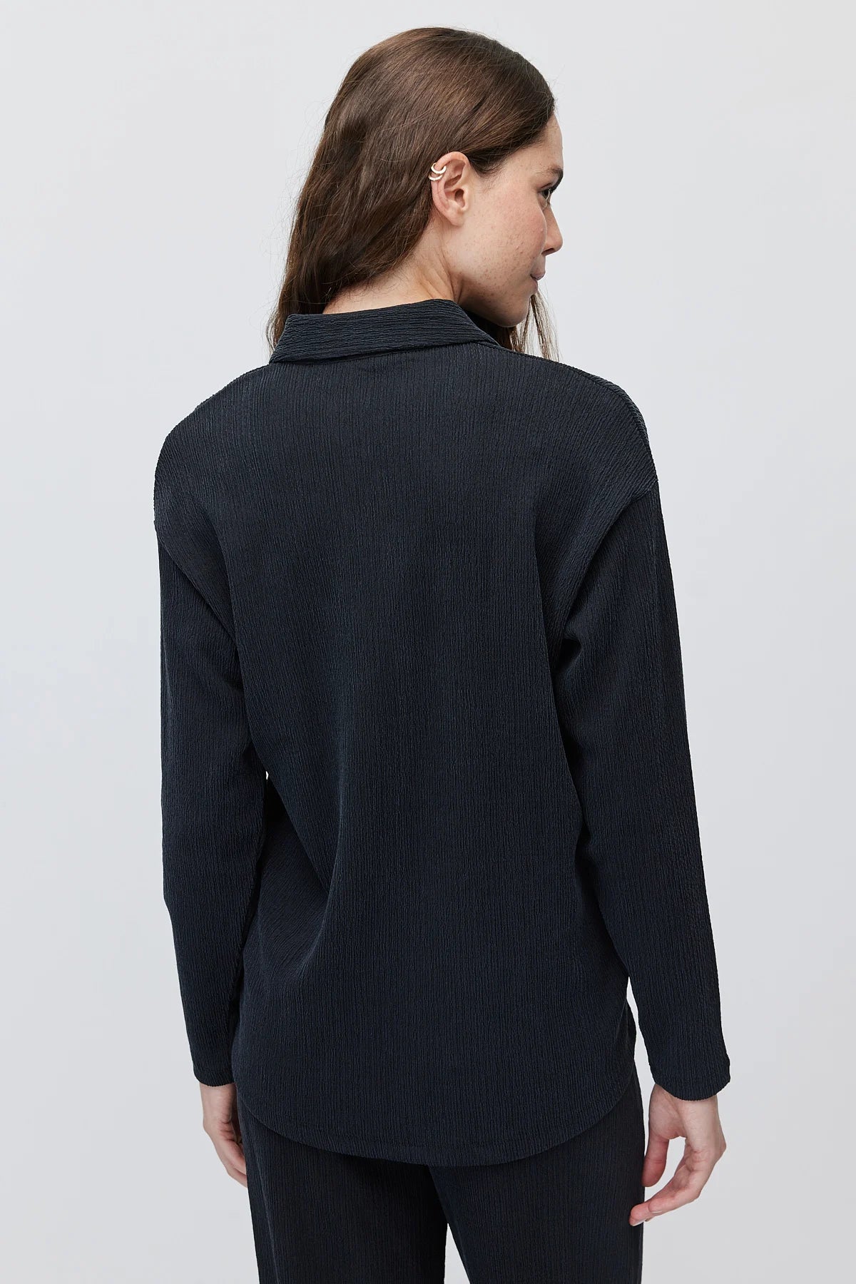Women's drop-shoulder long-sleeve shirt