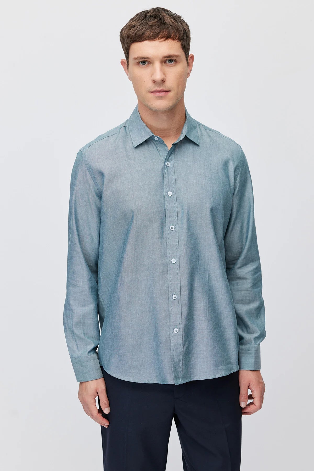 Men's Solid Color Regular Fit Long-Sleeve Shirt