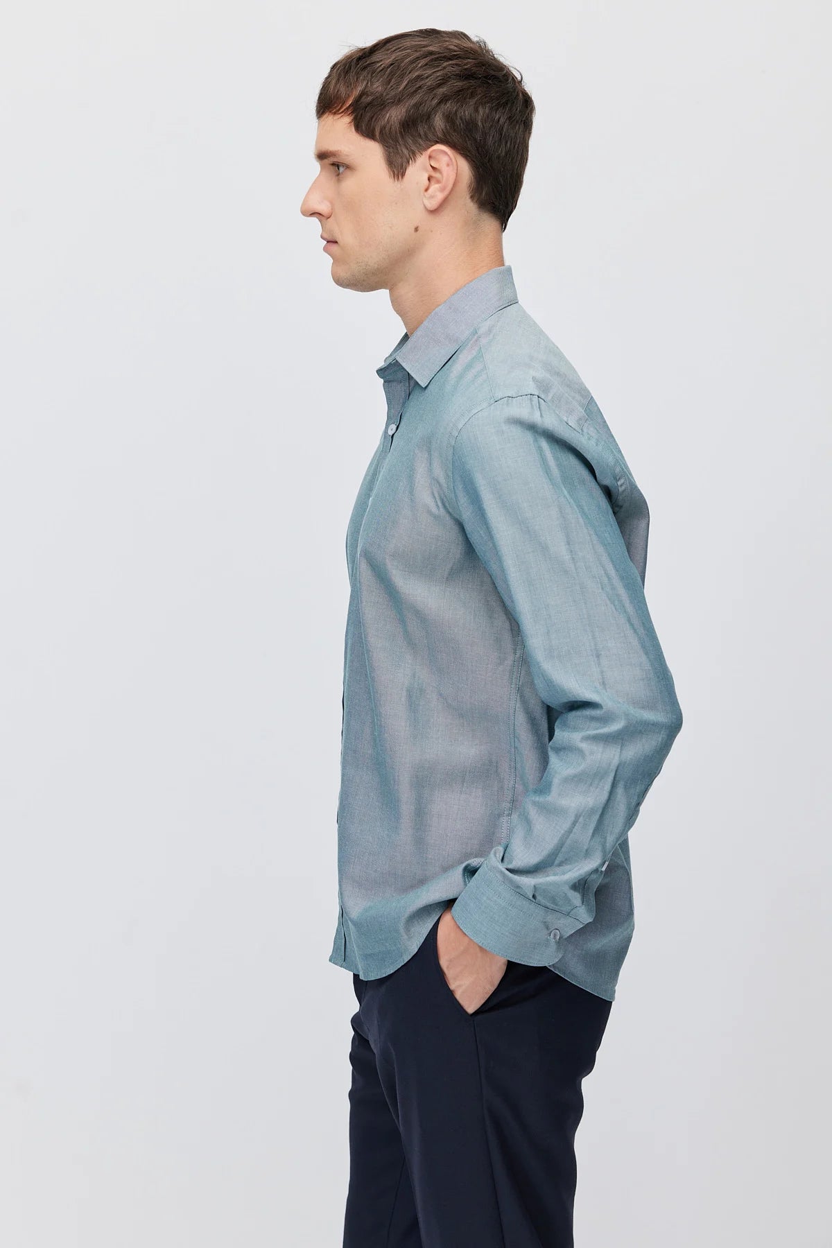 Men's Solid Color Regular Fit Long-Sleeve Shirt