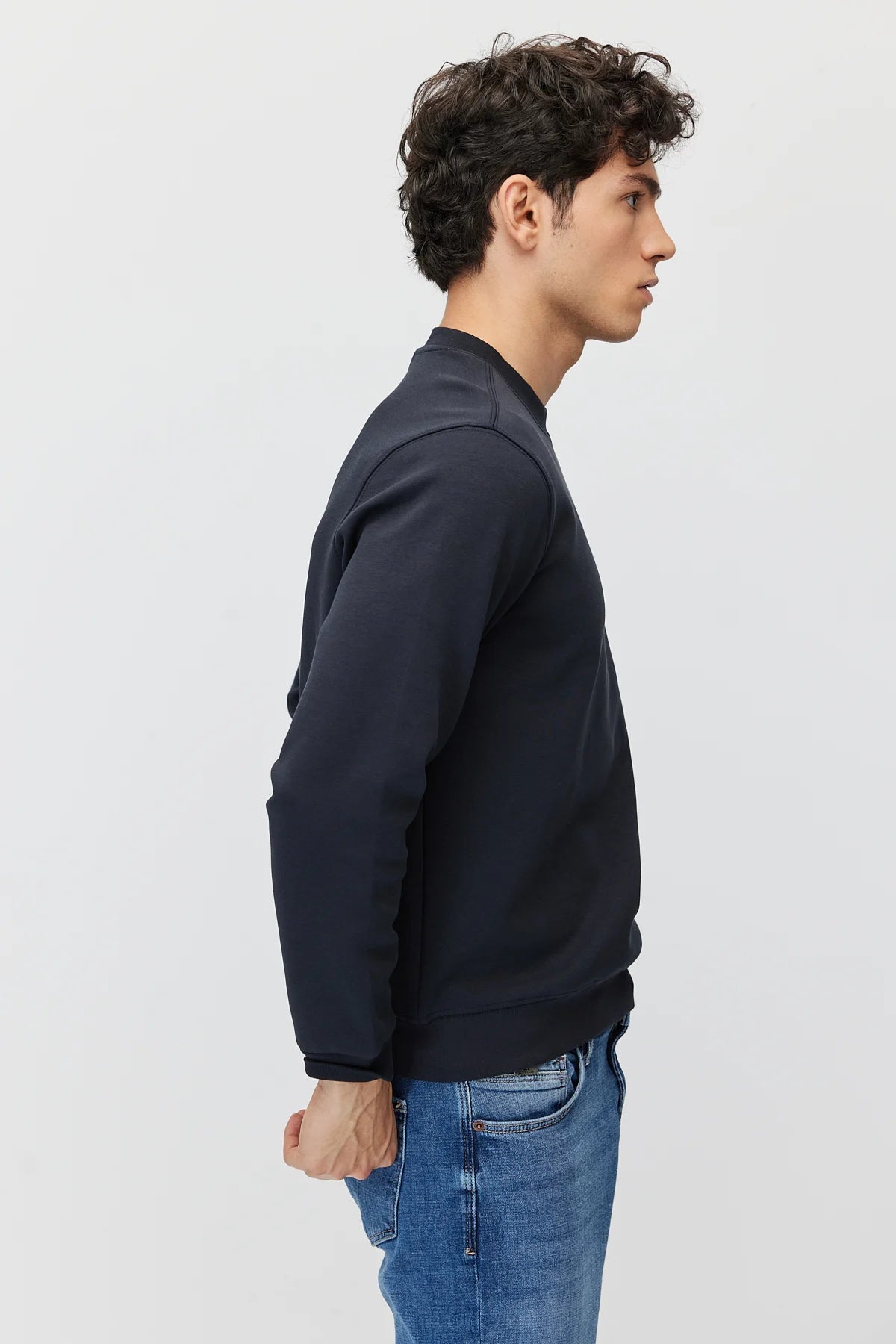 Men's Crew Neck Basic Sweatshirt