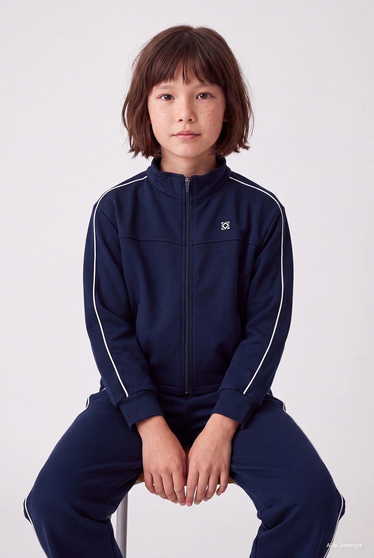 Girls' Hooded Sweatshirt with  Pocket and Zipper