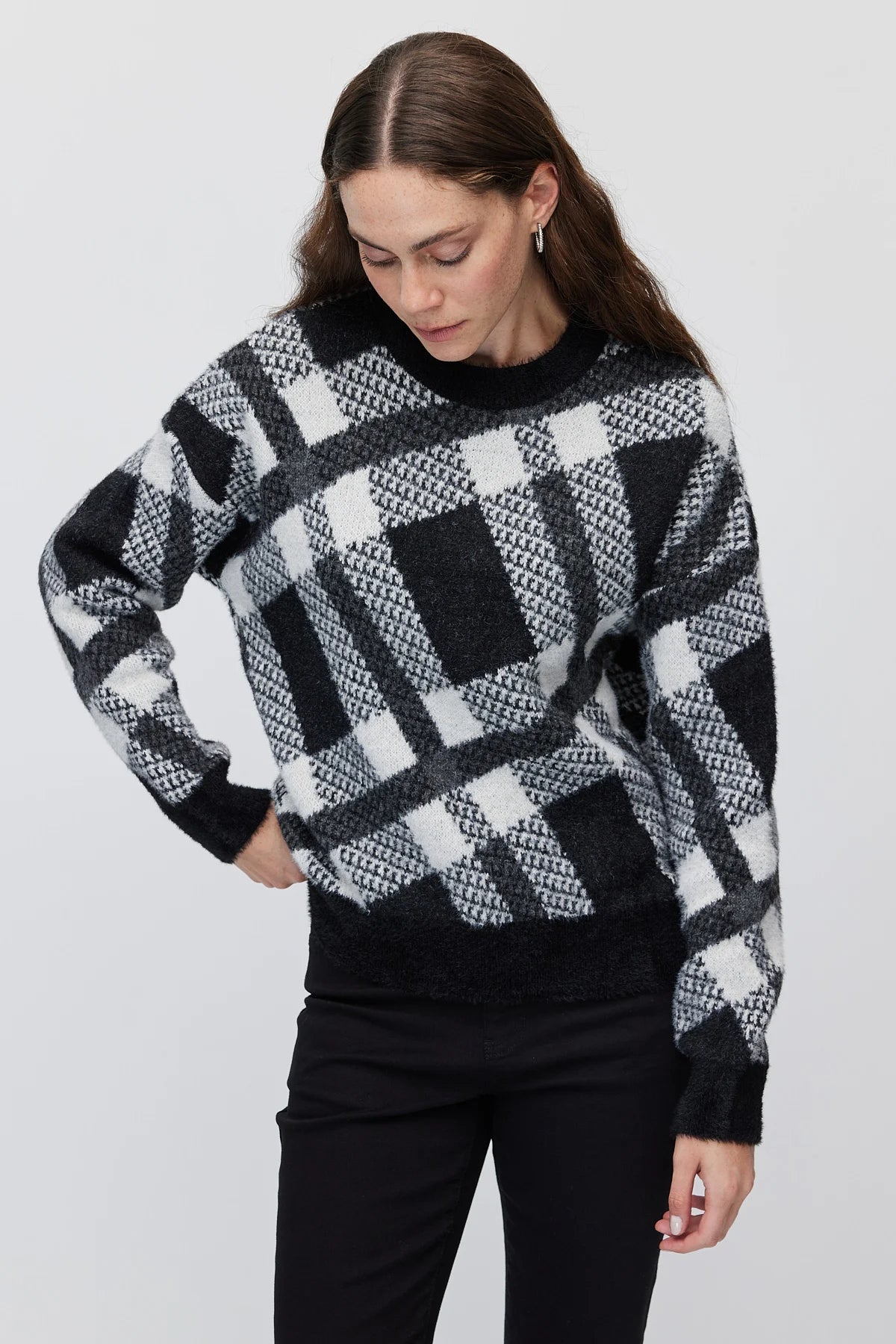 Women's Plaid Crew Neck Knit Sweater