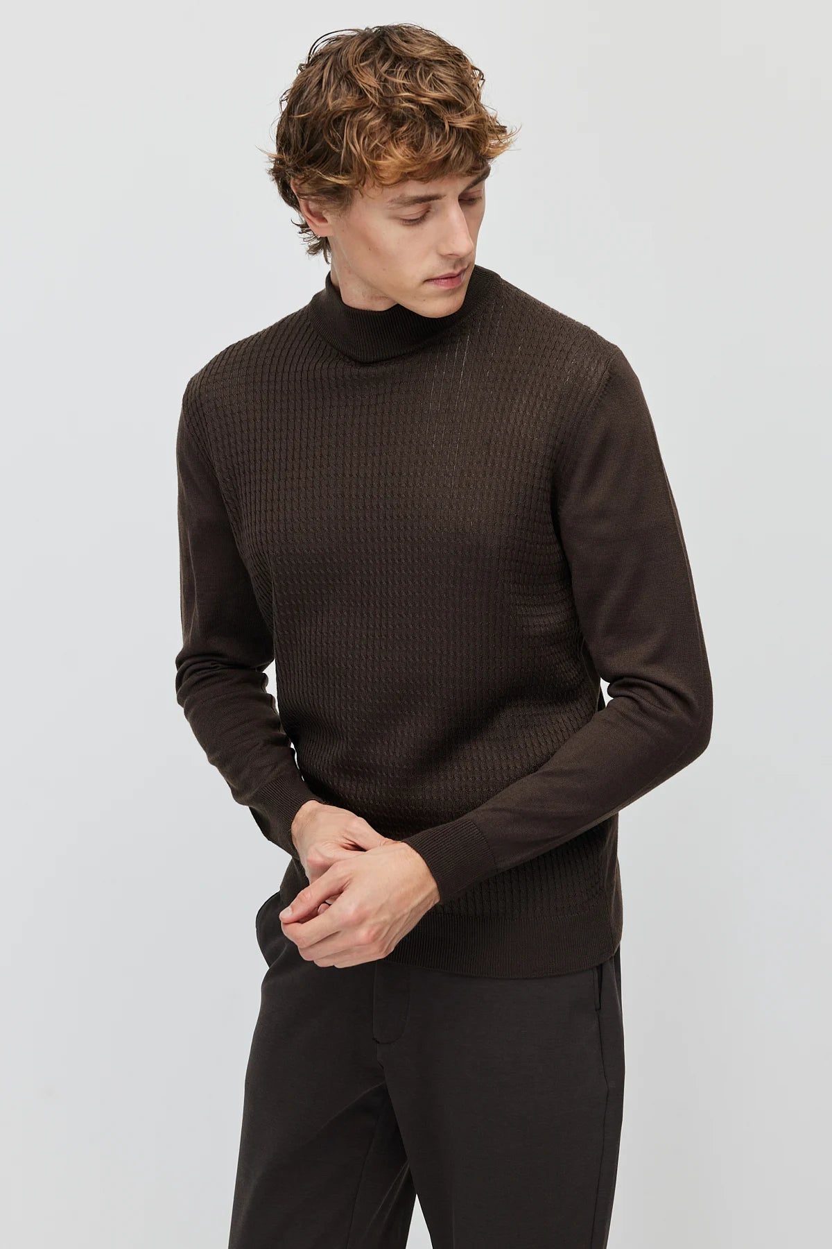 Men's Half Turtleneck Pattern Knit Sweater