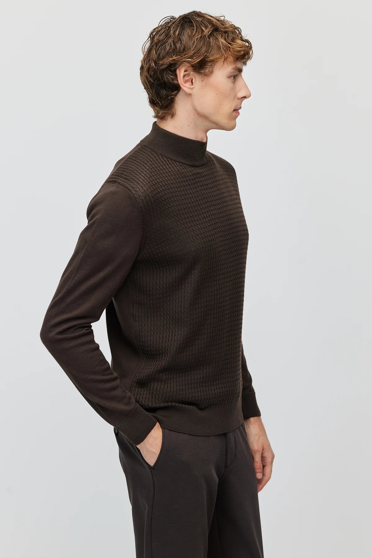 Men's Half Turtleneck Pattern Knit Sweater