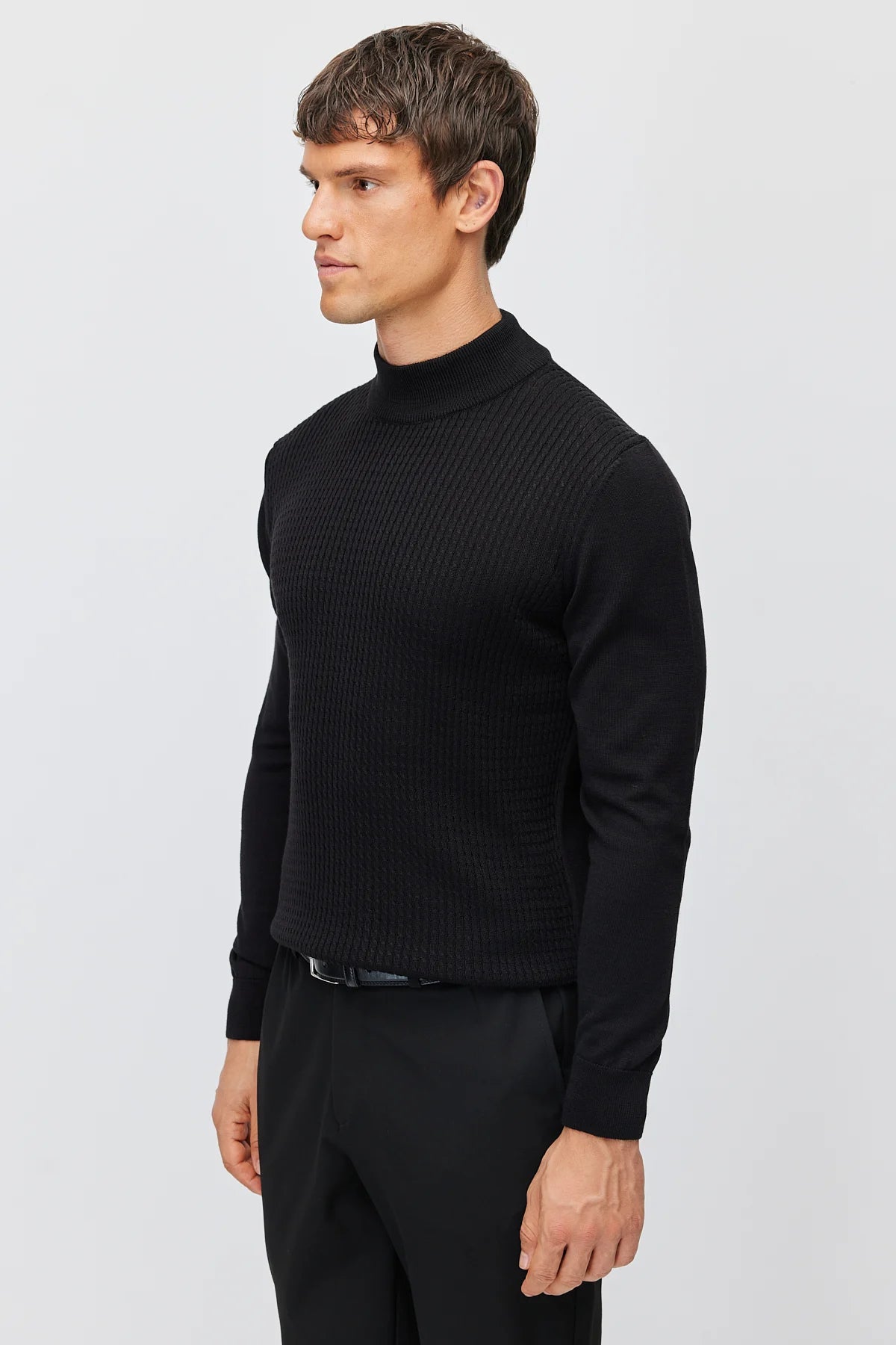 Men's Half Turtleneck Pattern Knit Sweater
