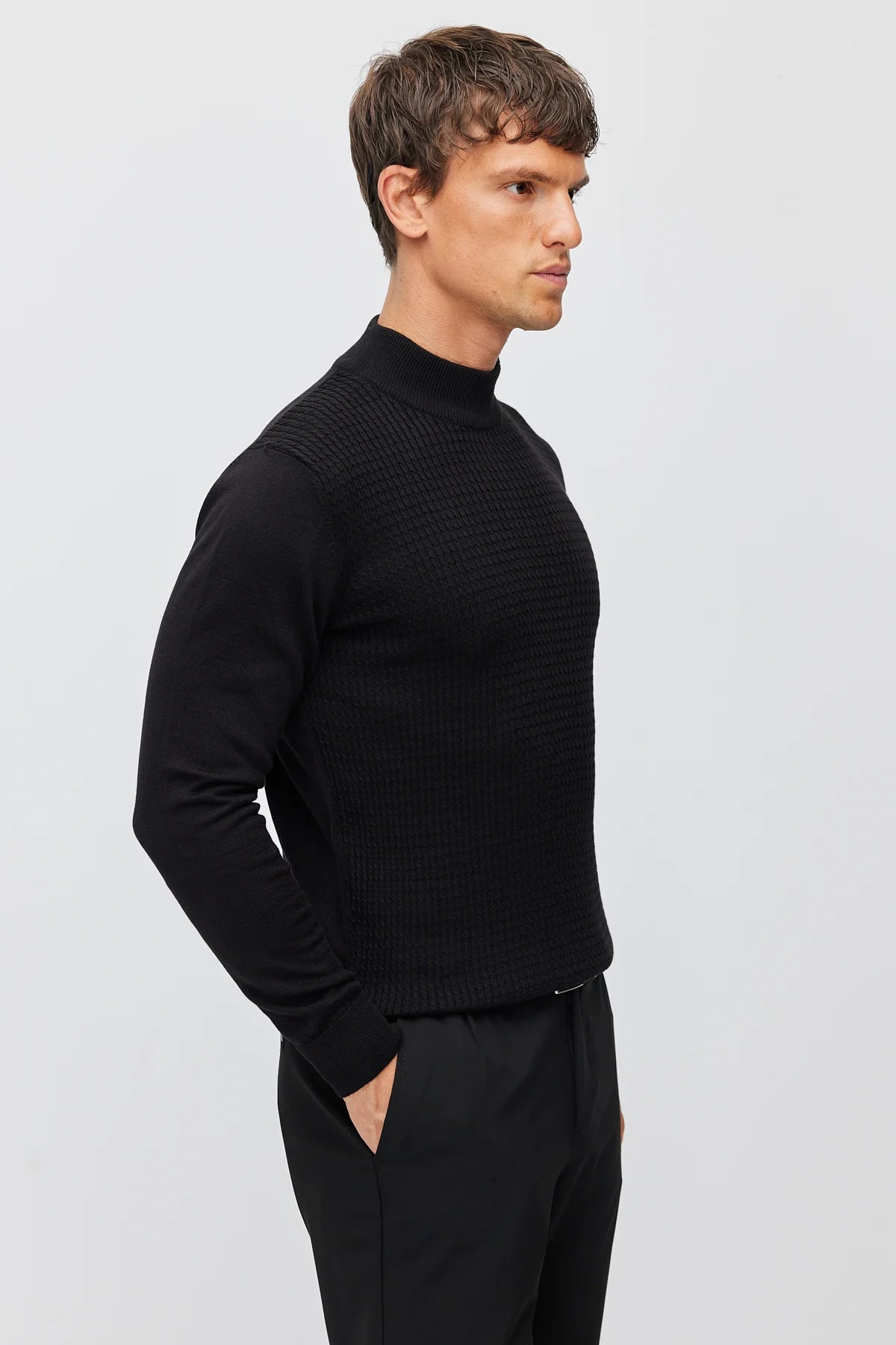 Men's Half Turtleneck Pattern Knit Sweater