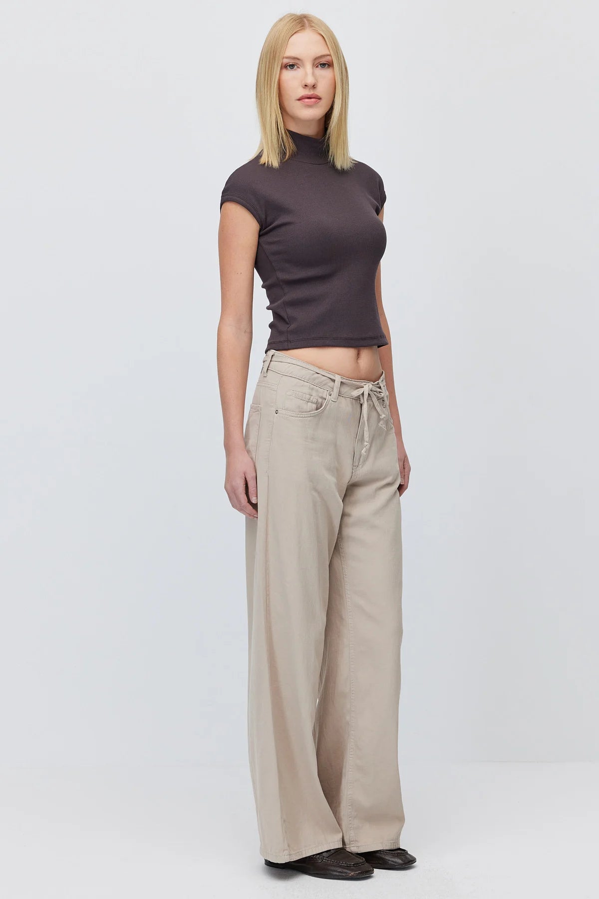 Women's Belted Denim Jeans