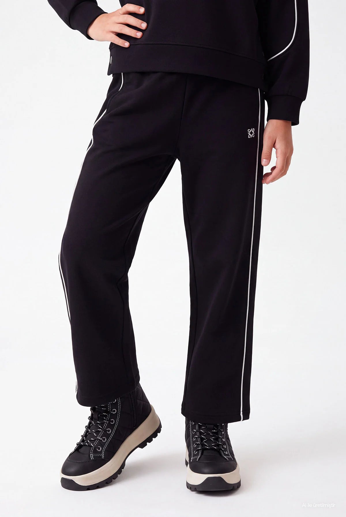 Girls' Wide Leg Sweatpants with Piped Trim