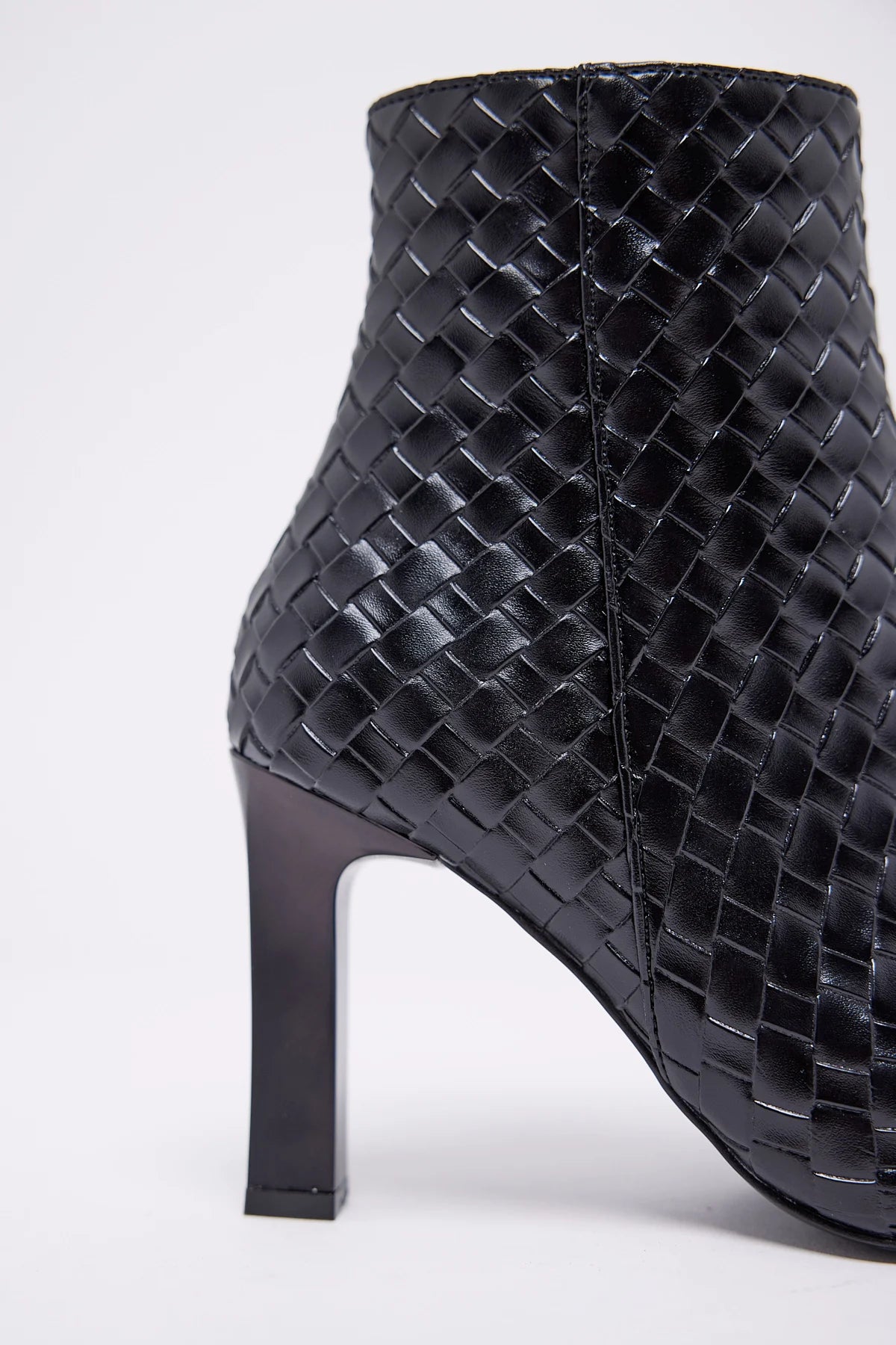 Printed leather women's knitted textured pointed toe heeled boots