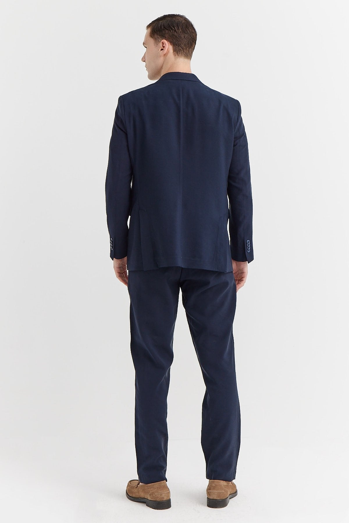 Mono Collar Classic Suit